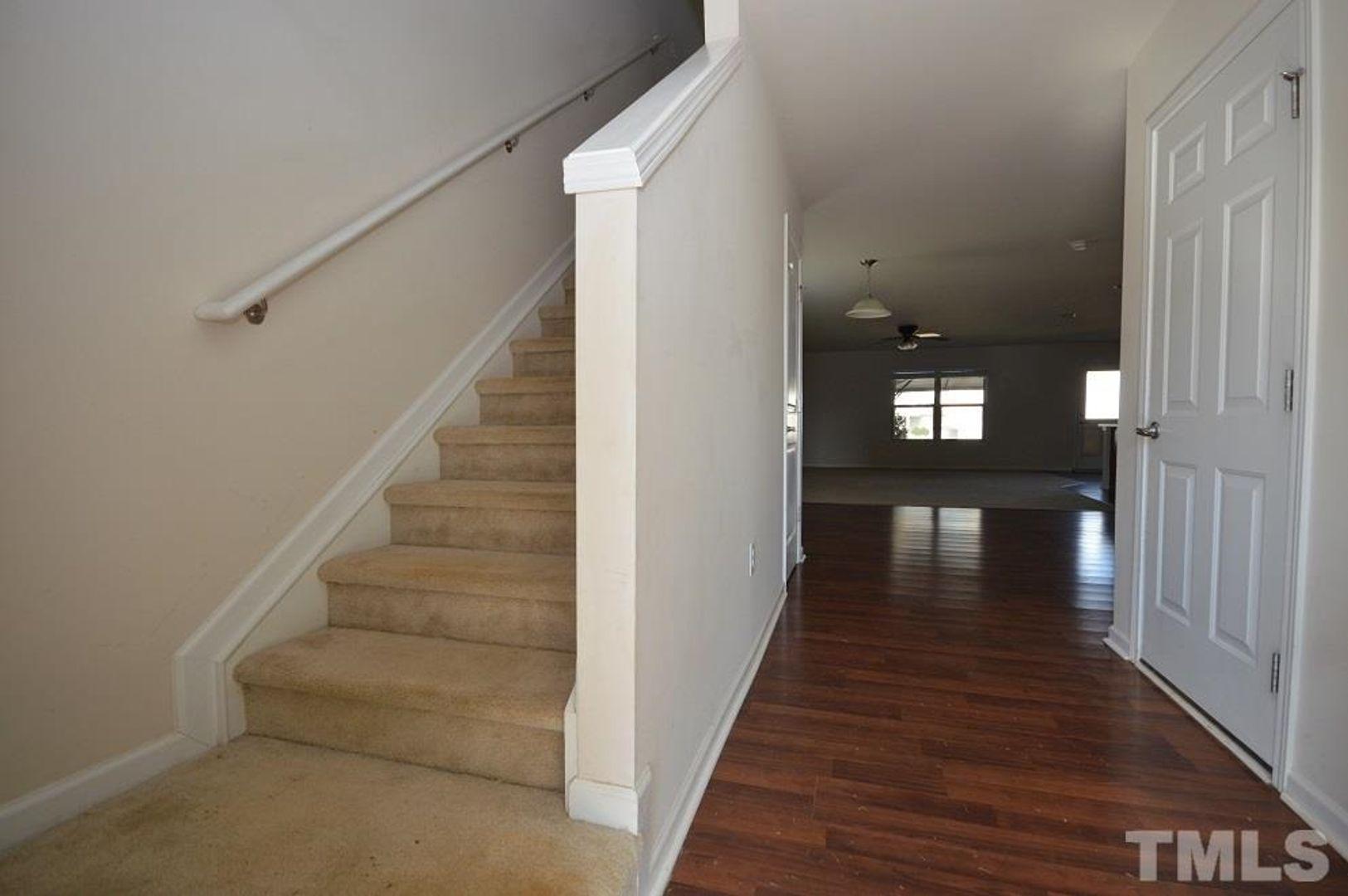 2503 Girvan Drive Property Photo 12