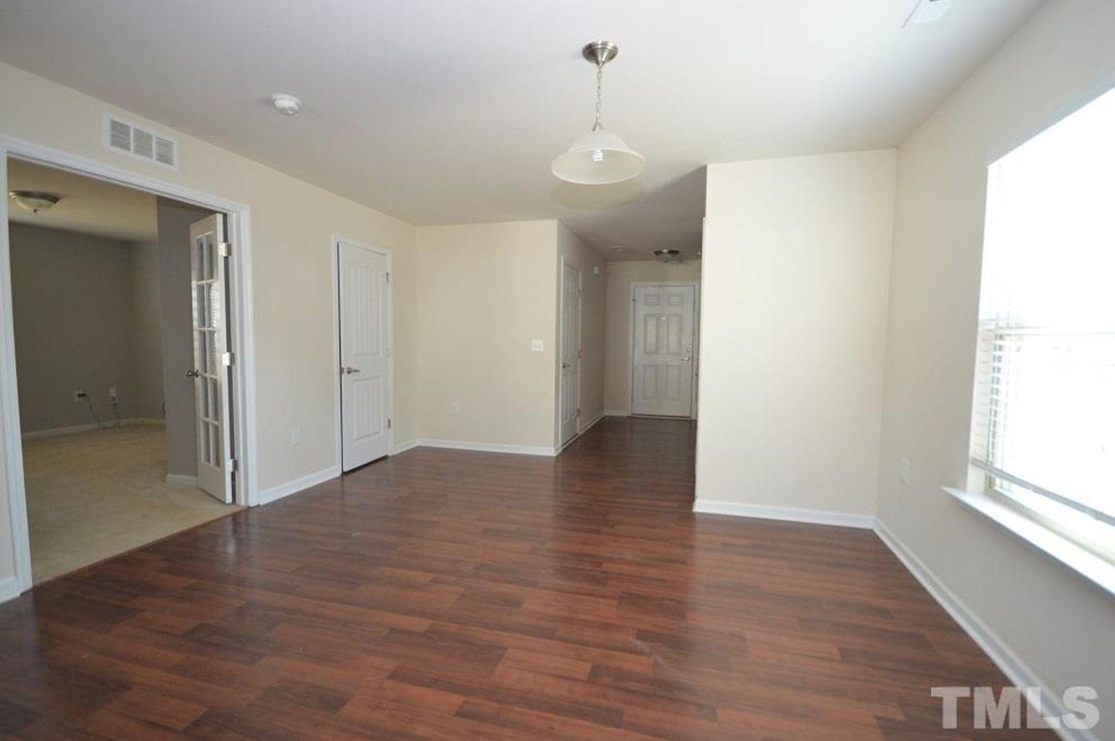 2503 Girvan Drive Property Photo 13