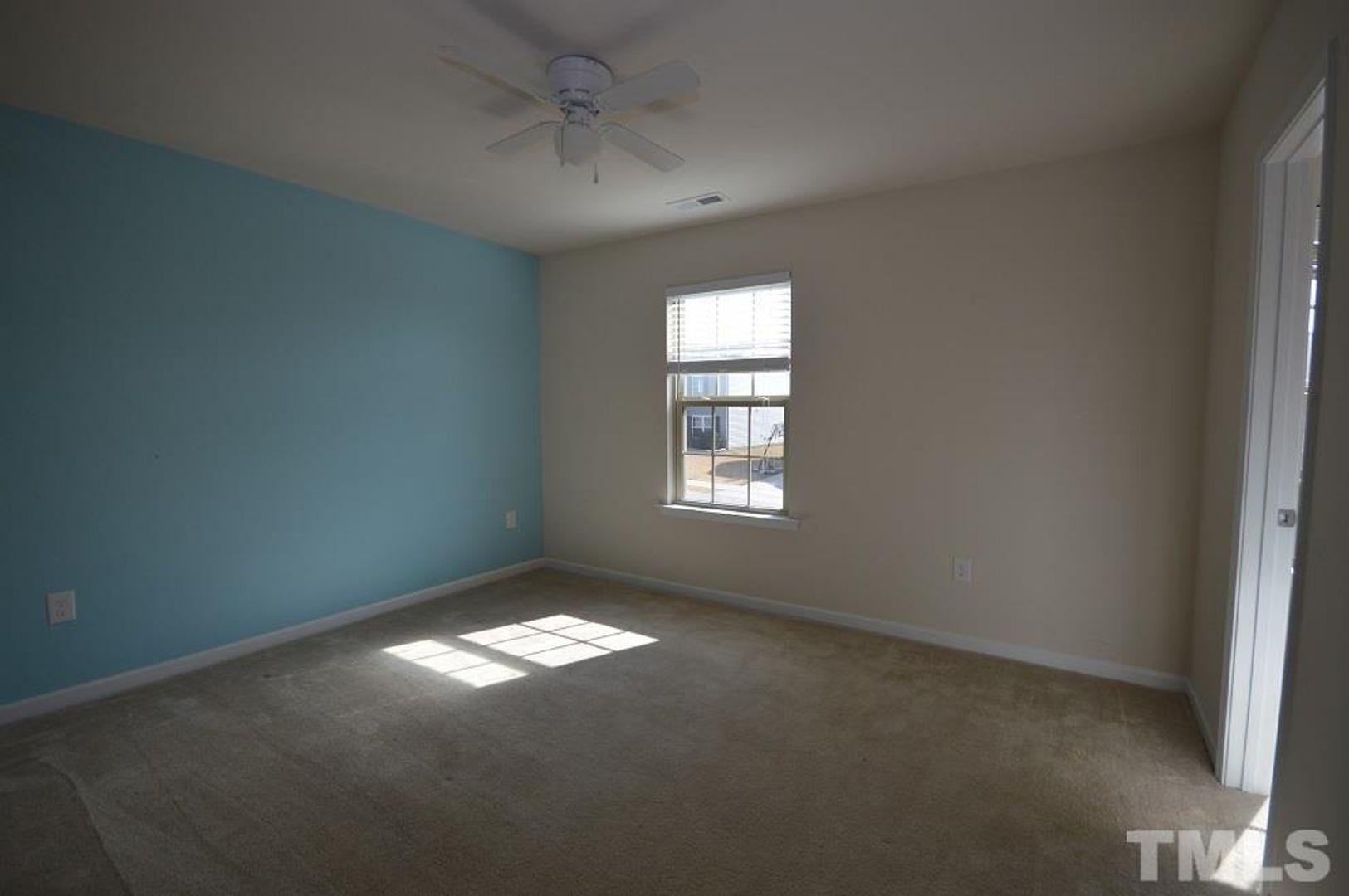 2503 Girvan Drive Property Photo 16
