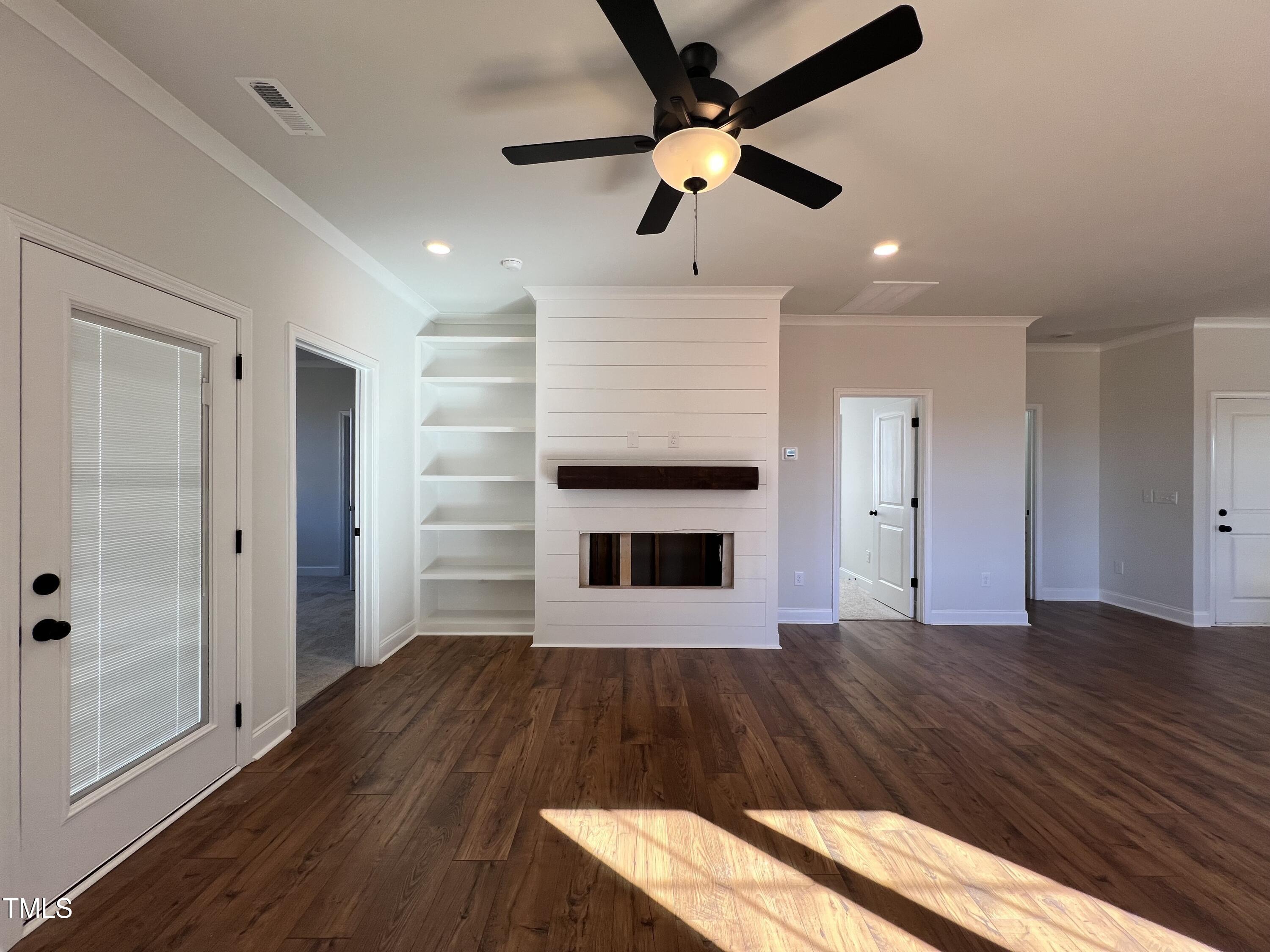 32 S Mistflower Street Property Photo 4
