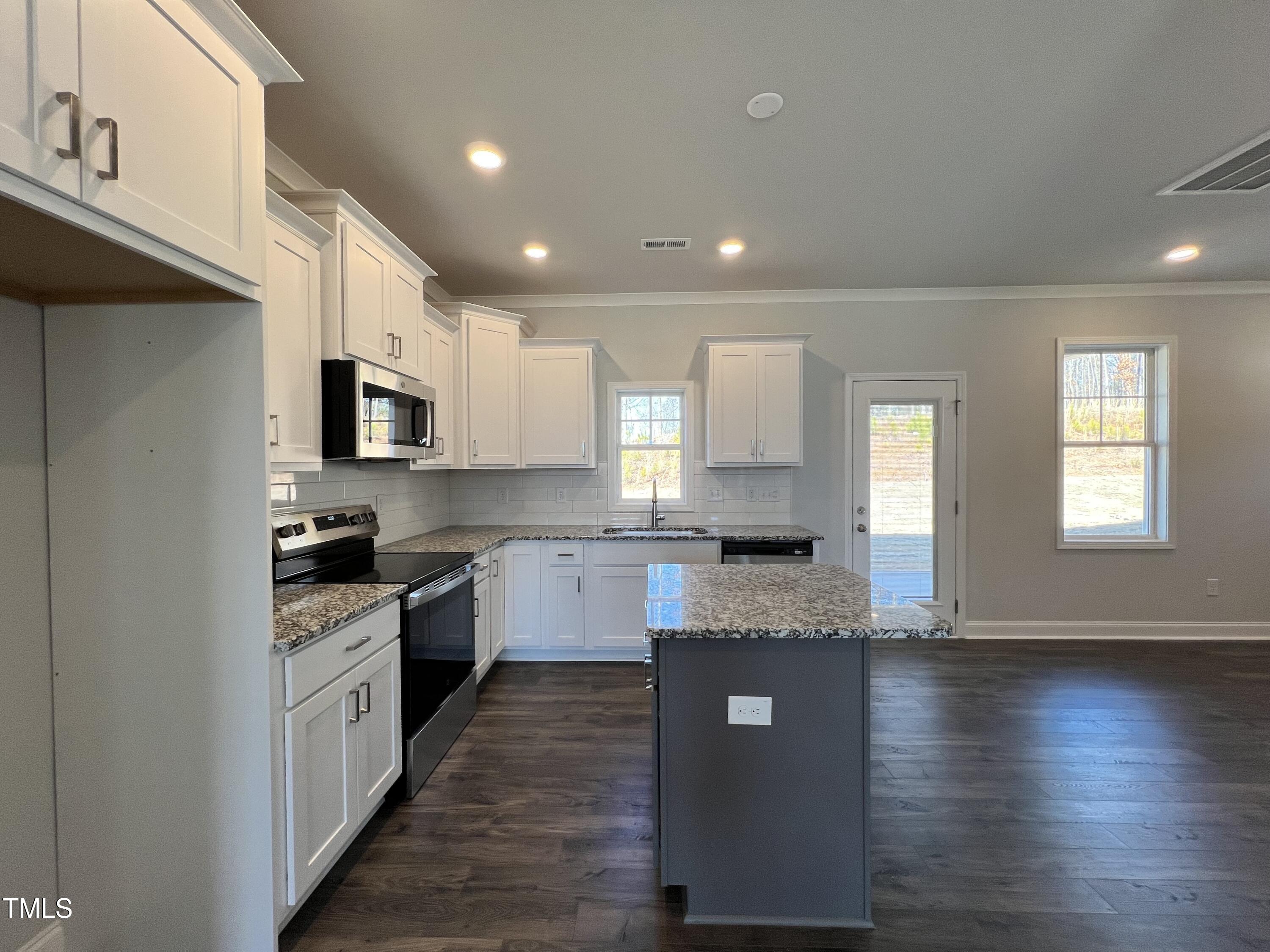 24 S Mistflower Street Property Photo 3