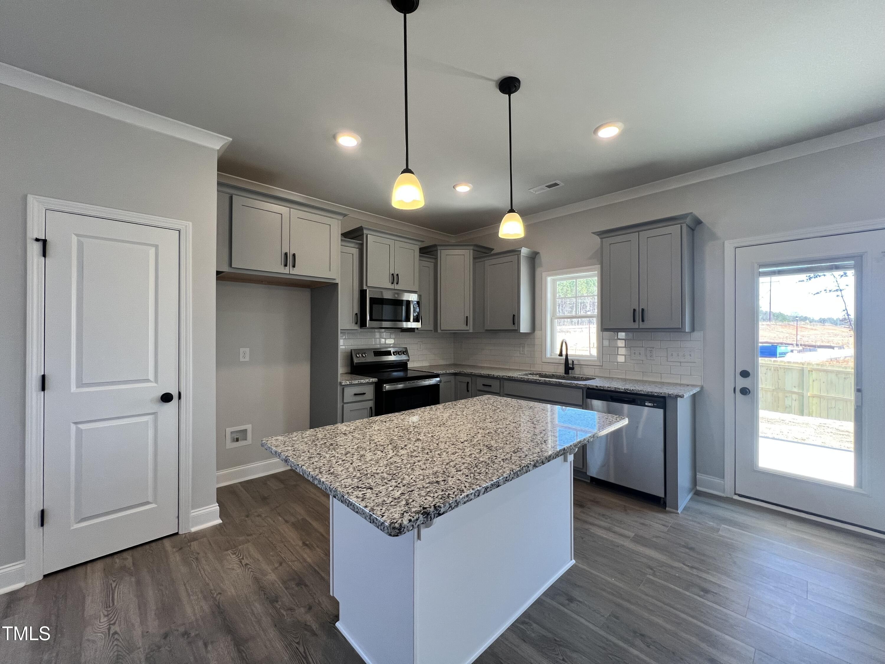 17 S Mistflower Street Property Photo 2