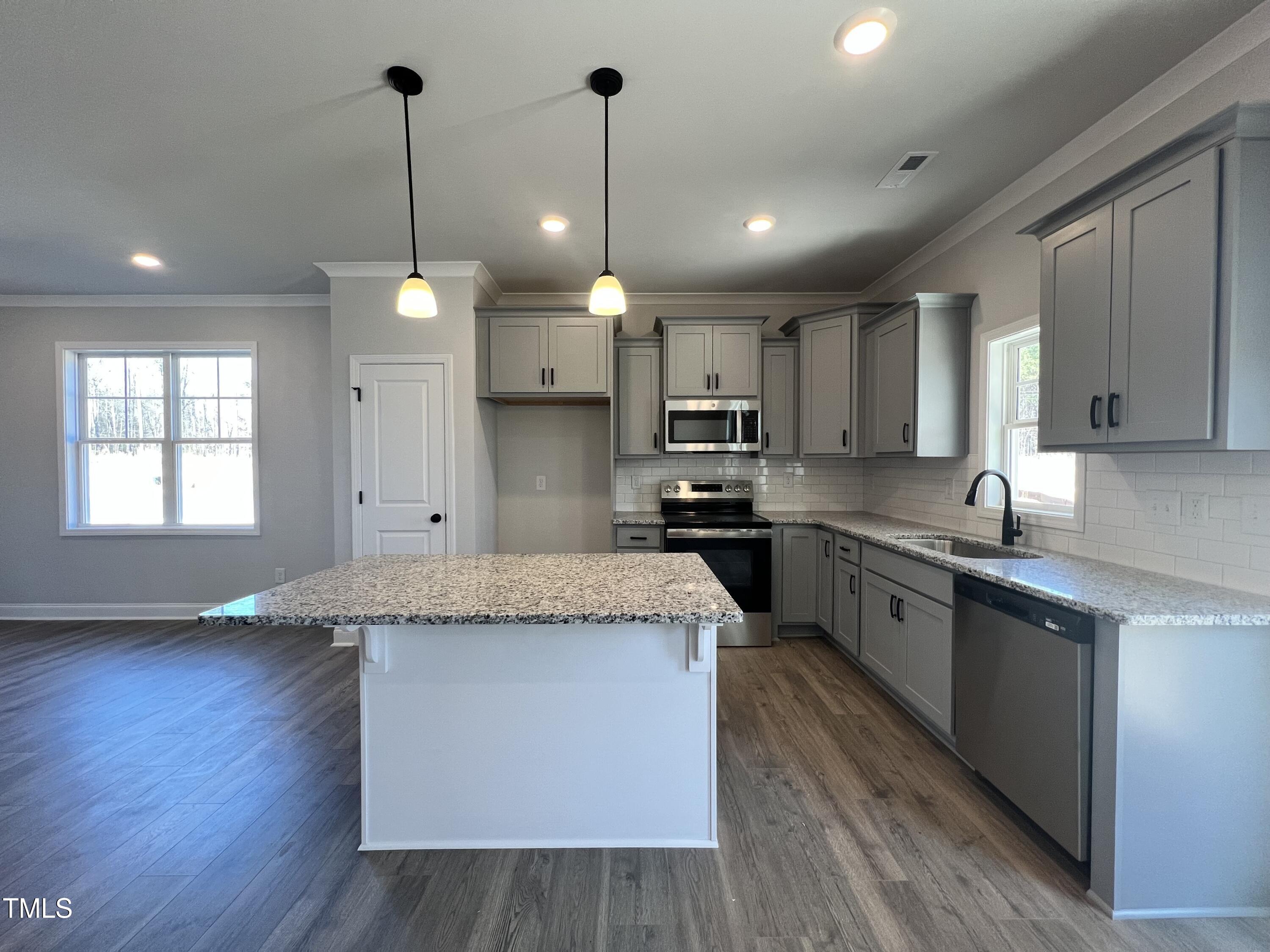17 S Mistflower Street Property Photo 3