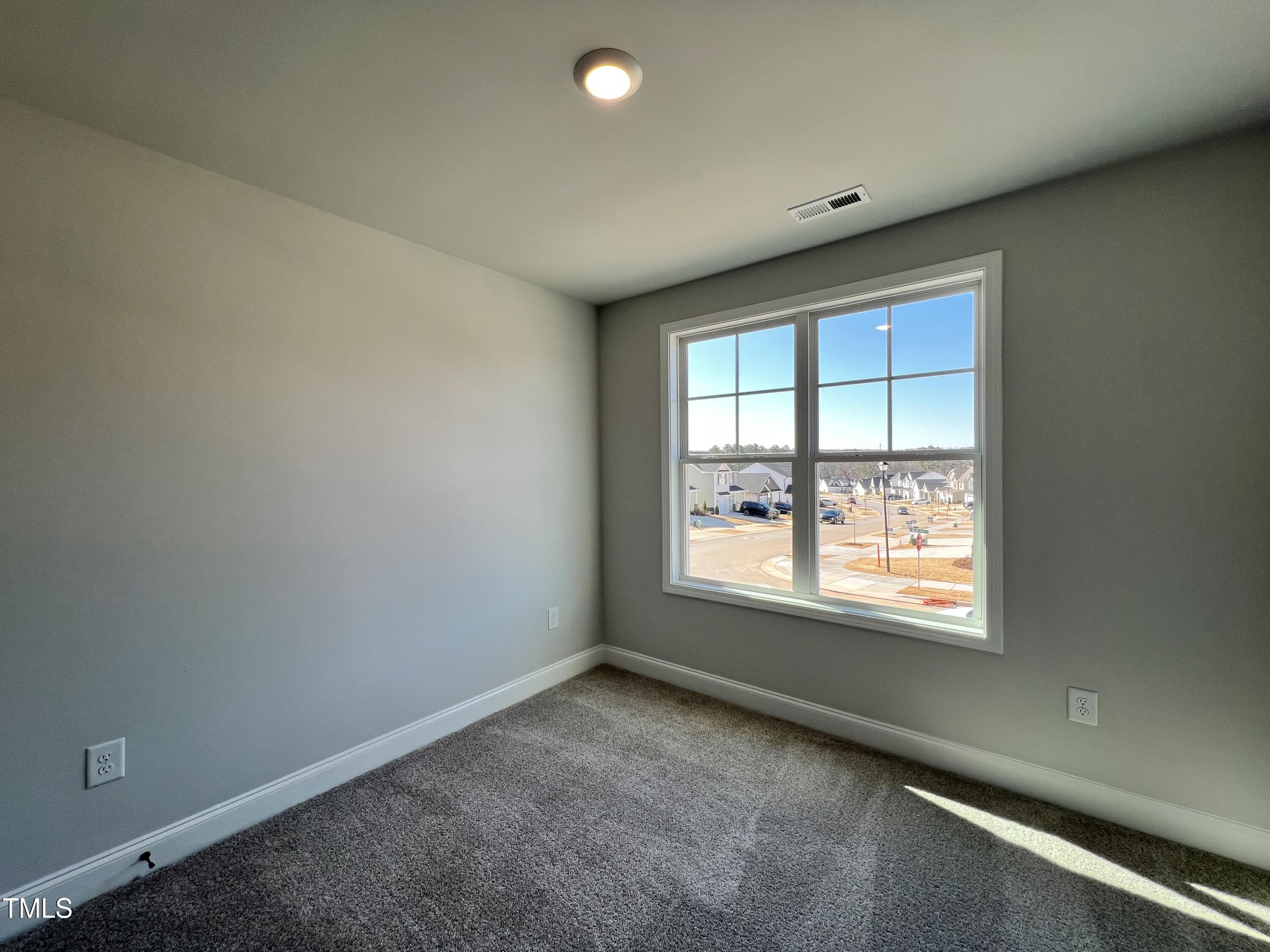 232 Bluejay Street Property Photo 11