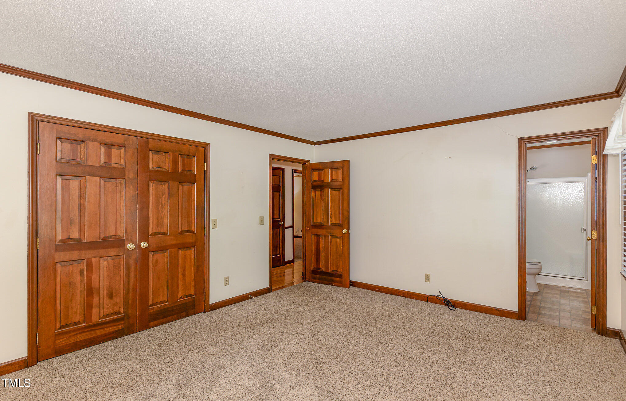 8204 Ashwood Drive Property Photo 19