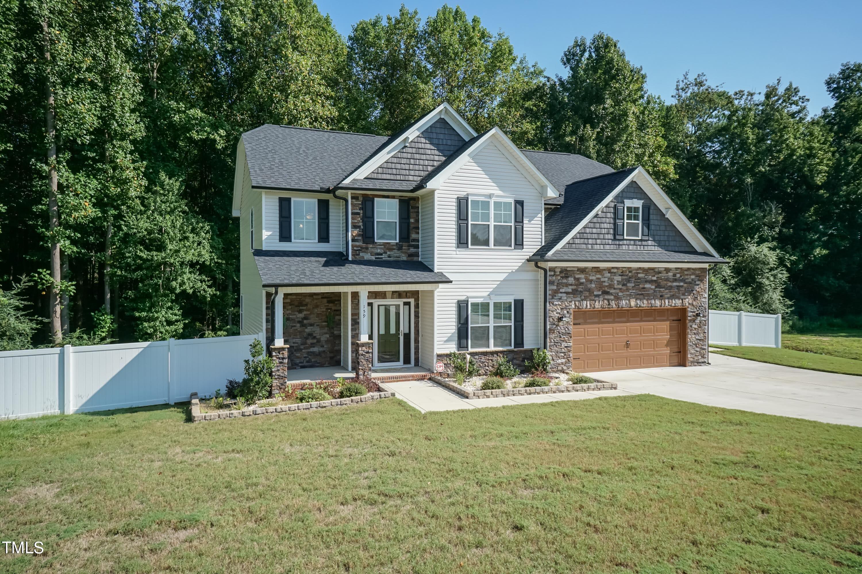 159 Shady Oaks Drive Property Photo 3