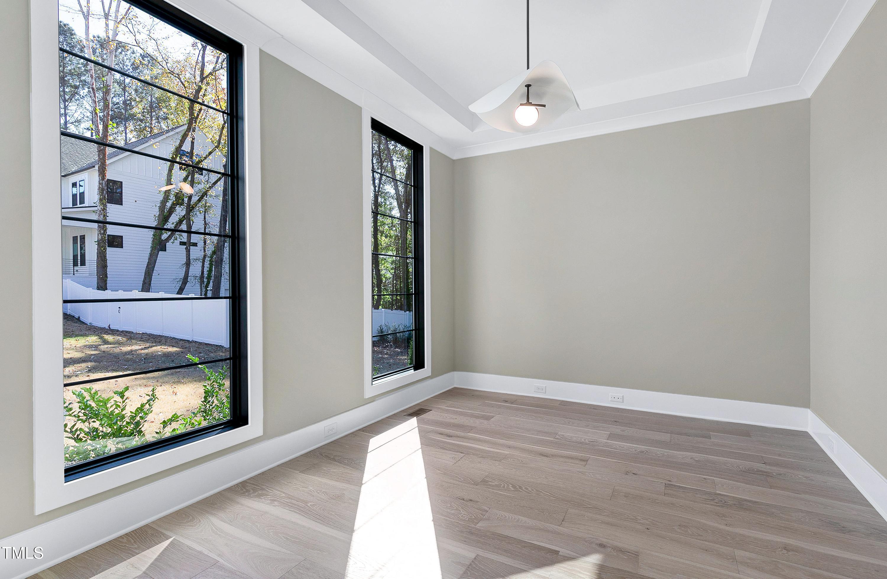 5406 Garrett Road Property Photo 8