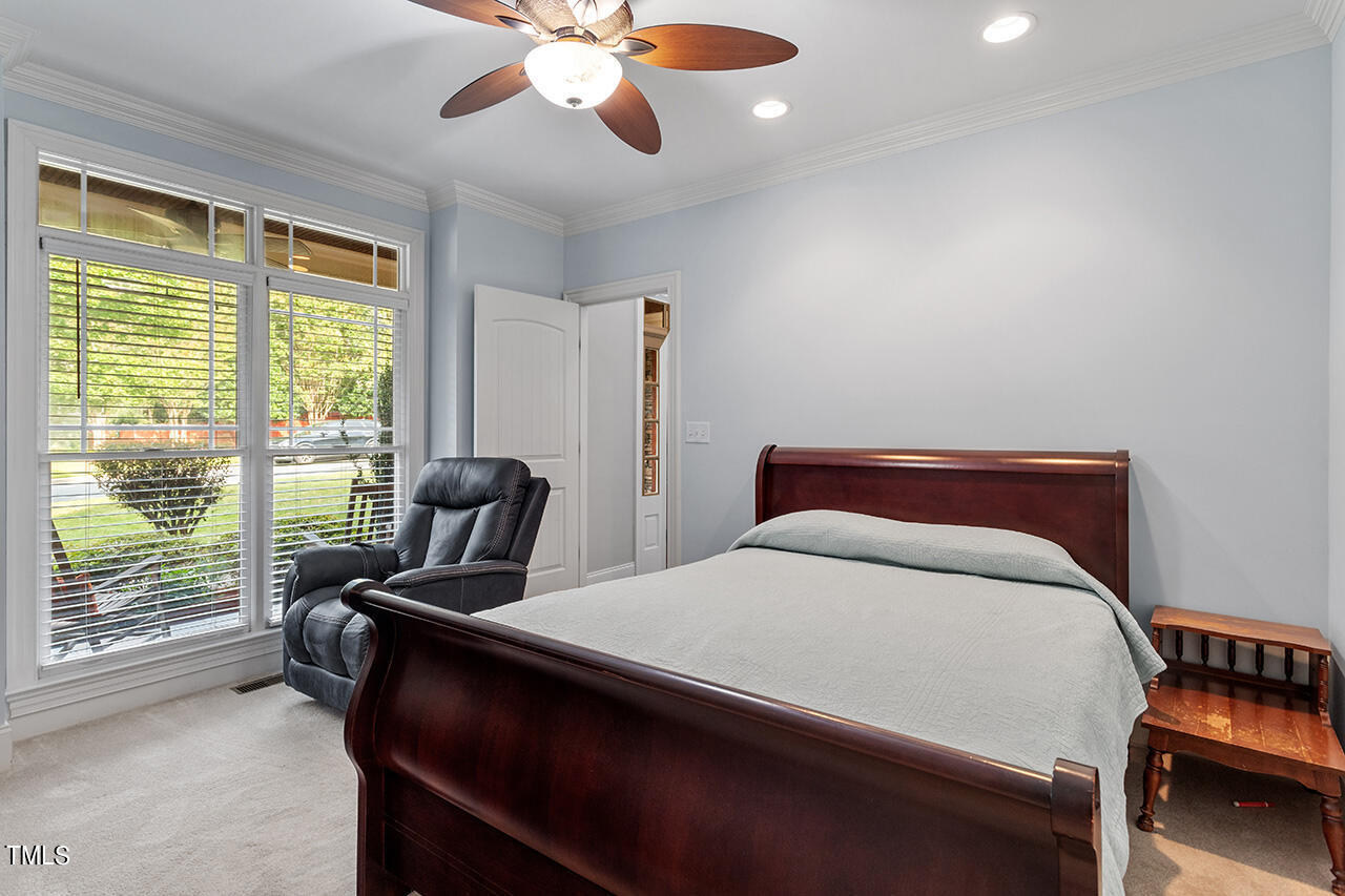 113 Witheridge Court Property Photo 33