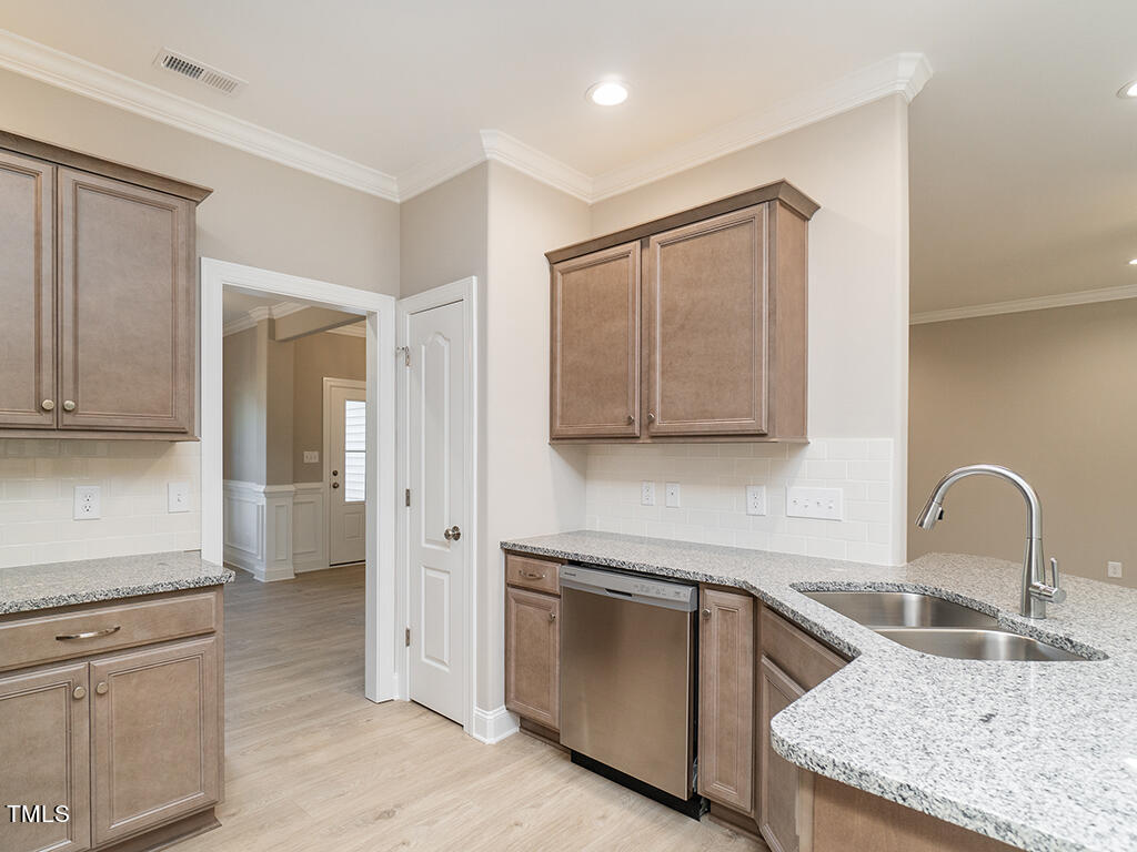 2074 Burch Bridge Road Property Photo 9
