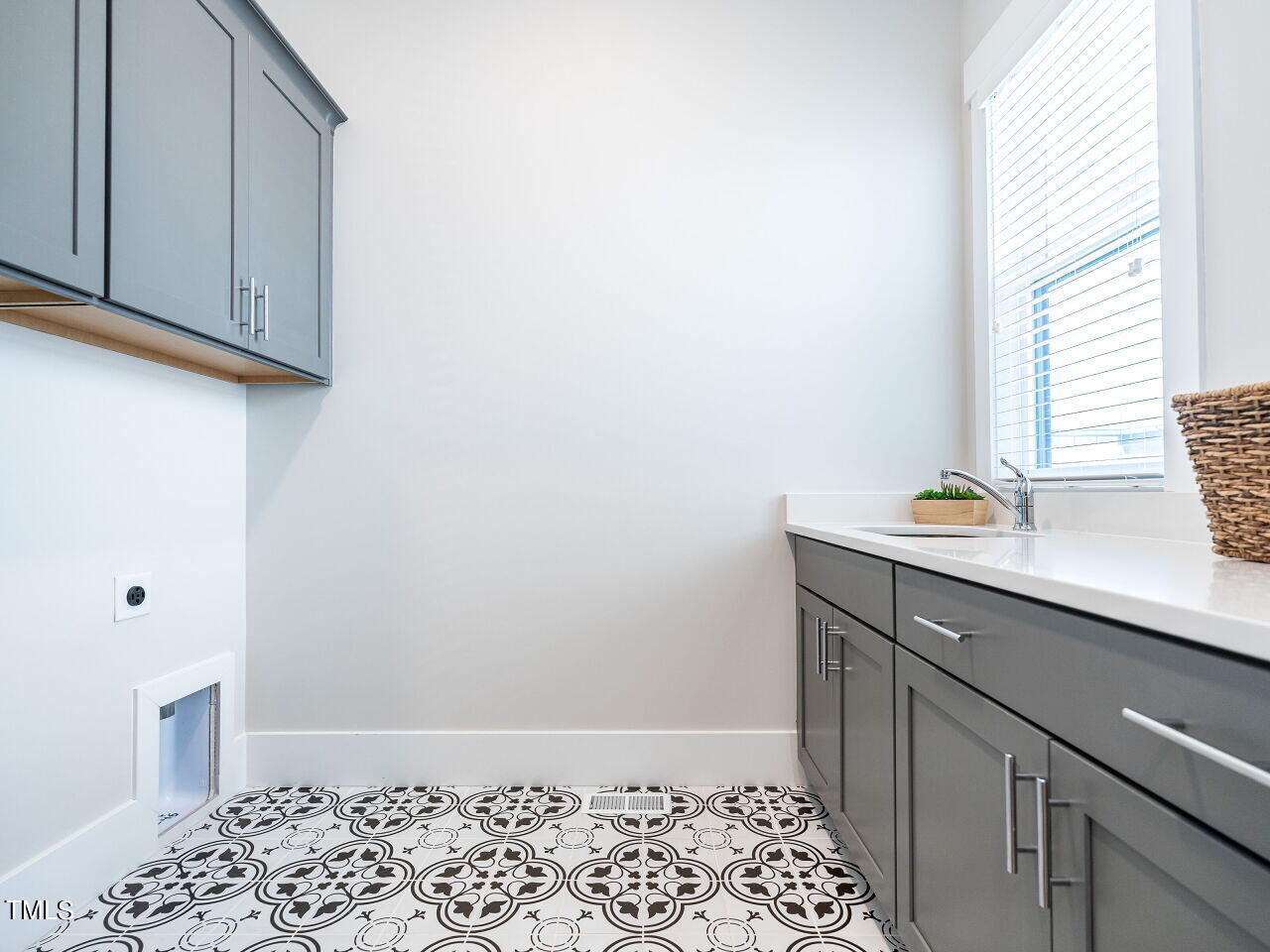 123 Cottage Way Property Photo 12