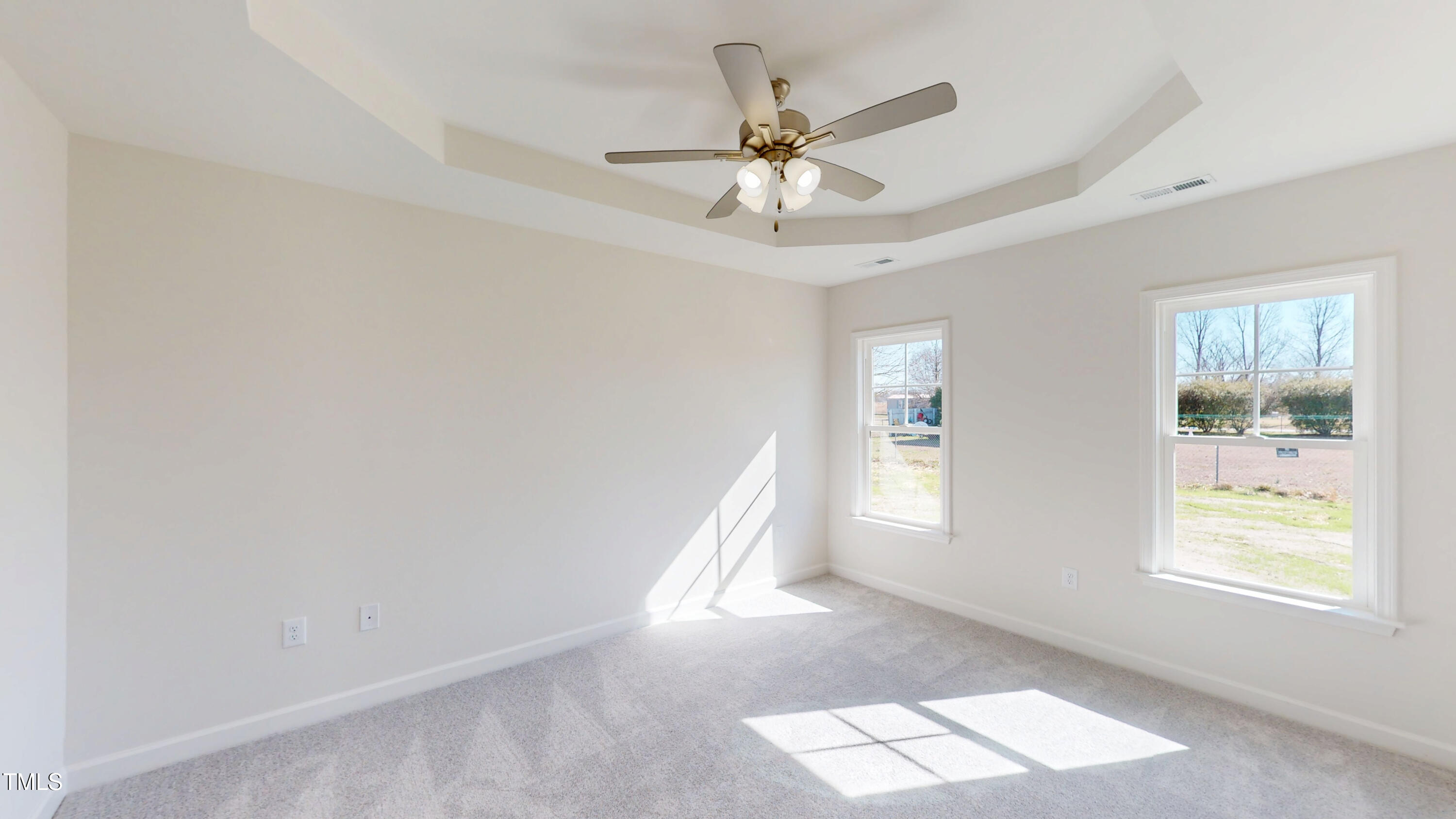 100 E Sillinger Drive Property Photo 16