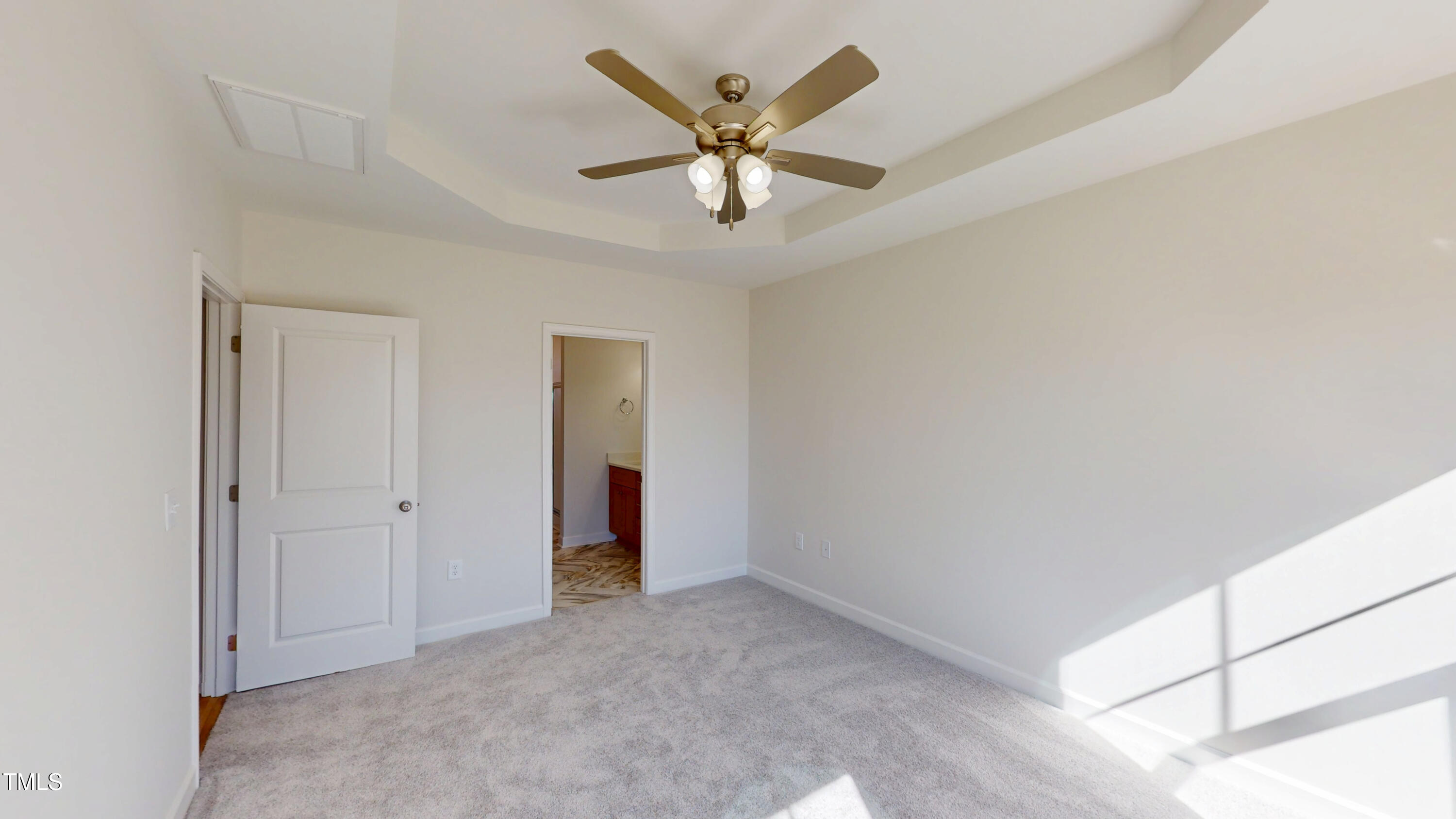 100 E Sillinger Drive Property Photo 18