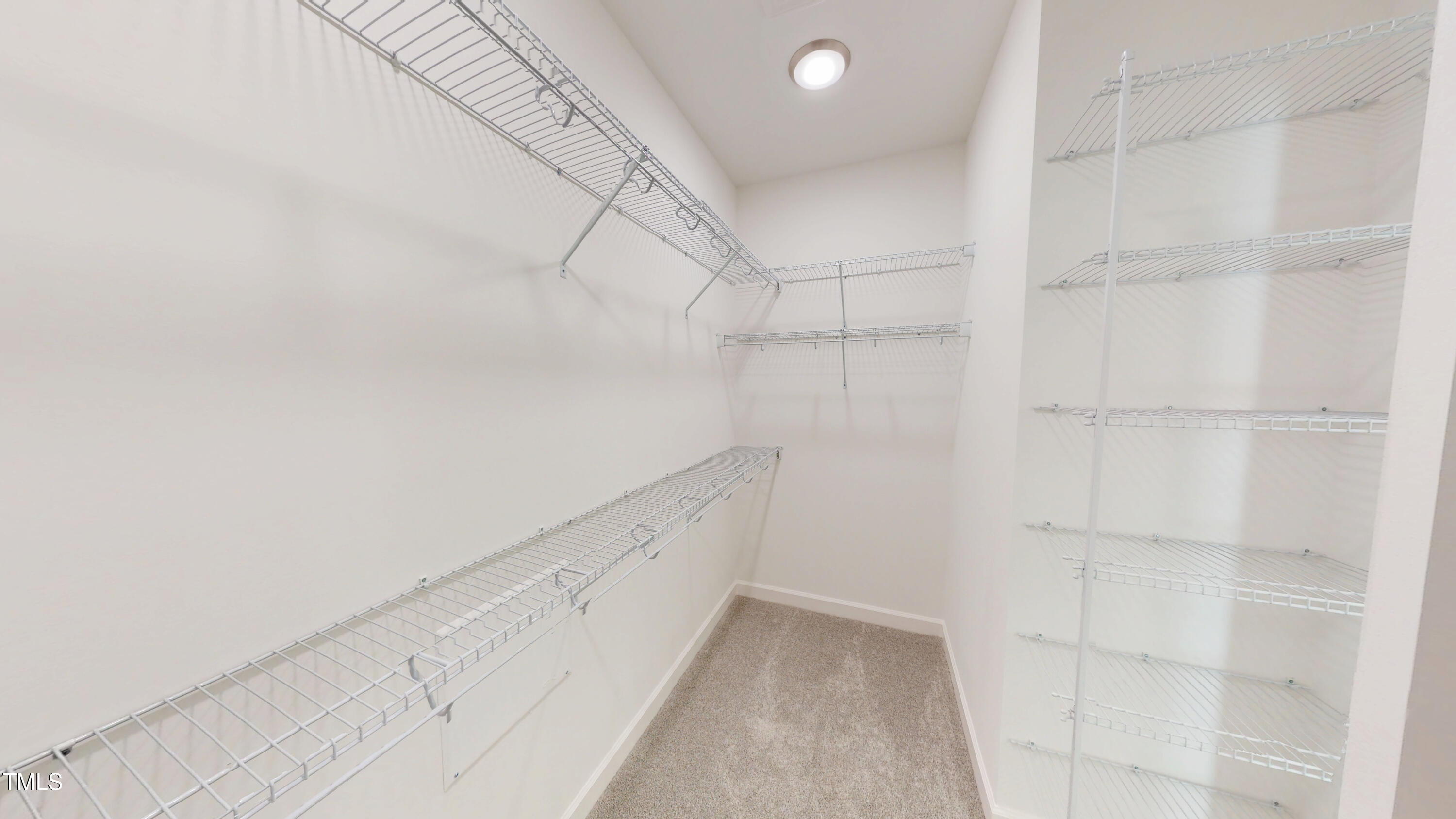 100 E Sillinger Drive Property Photo 22