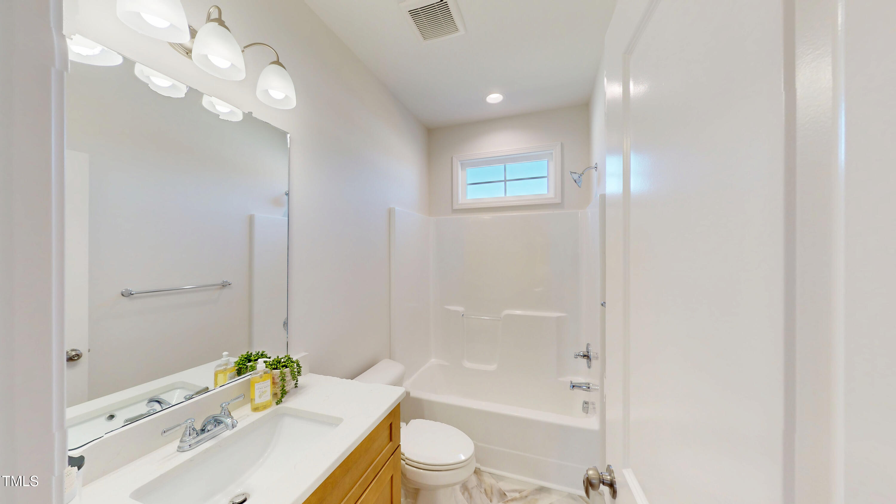 100 E Sillinger Drive Property Photo 25