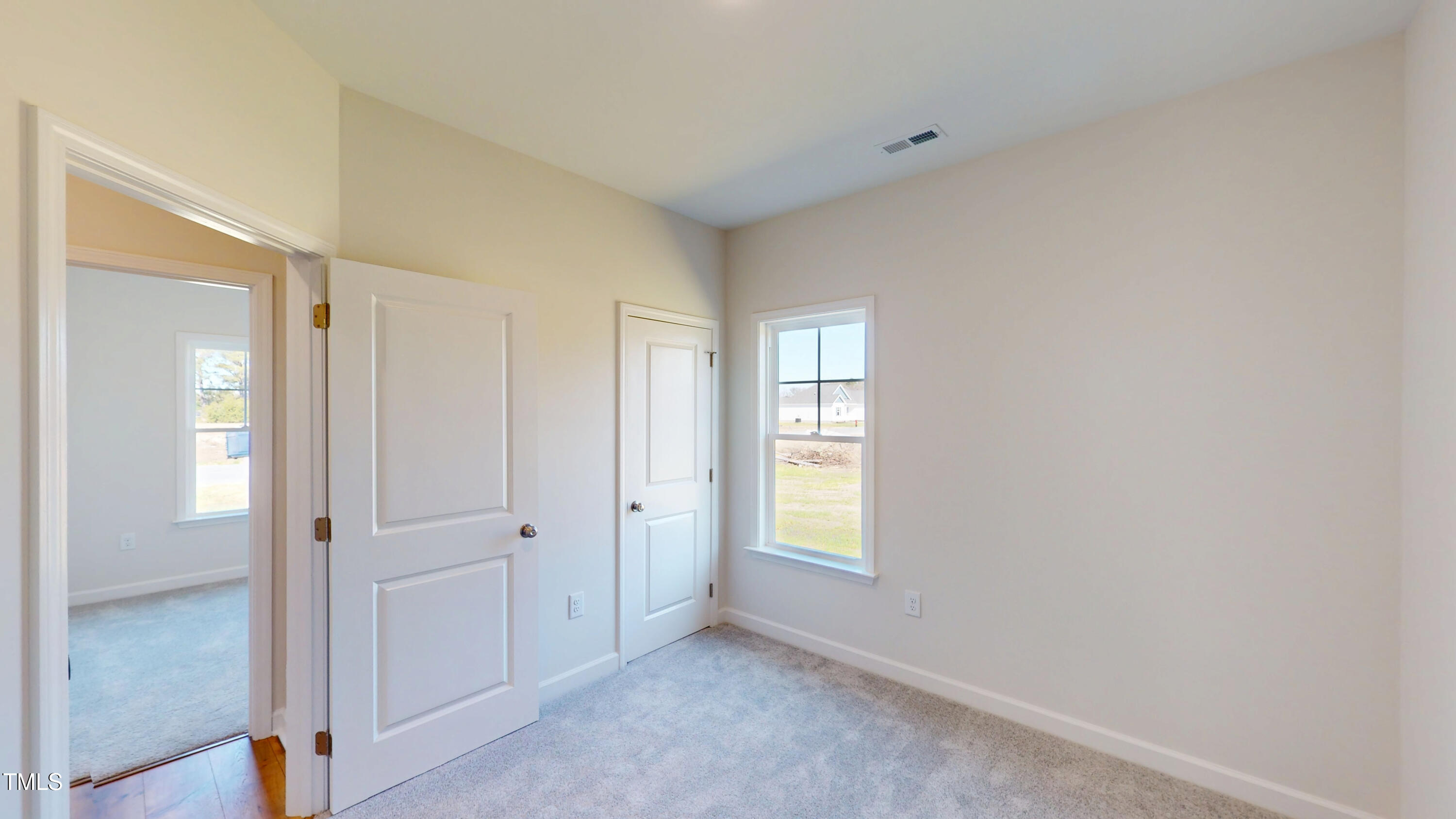 100 E Sillinger Drive Property Photo 27