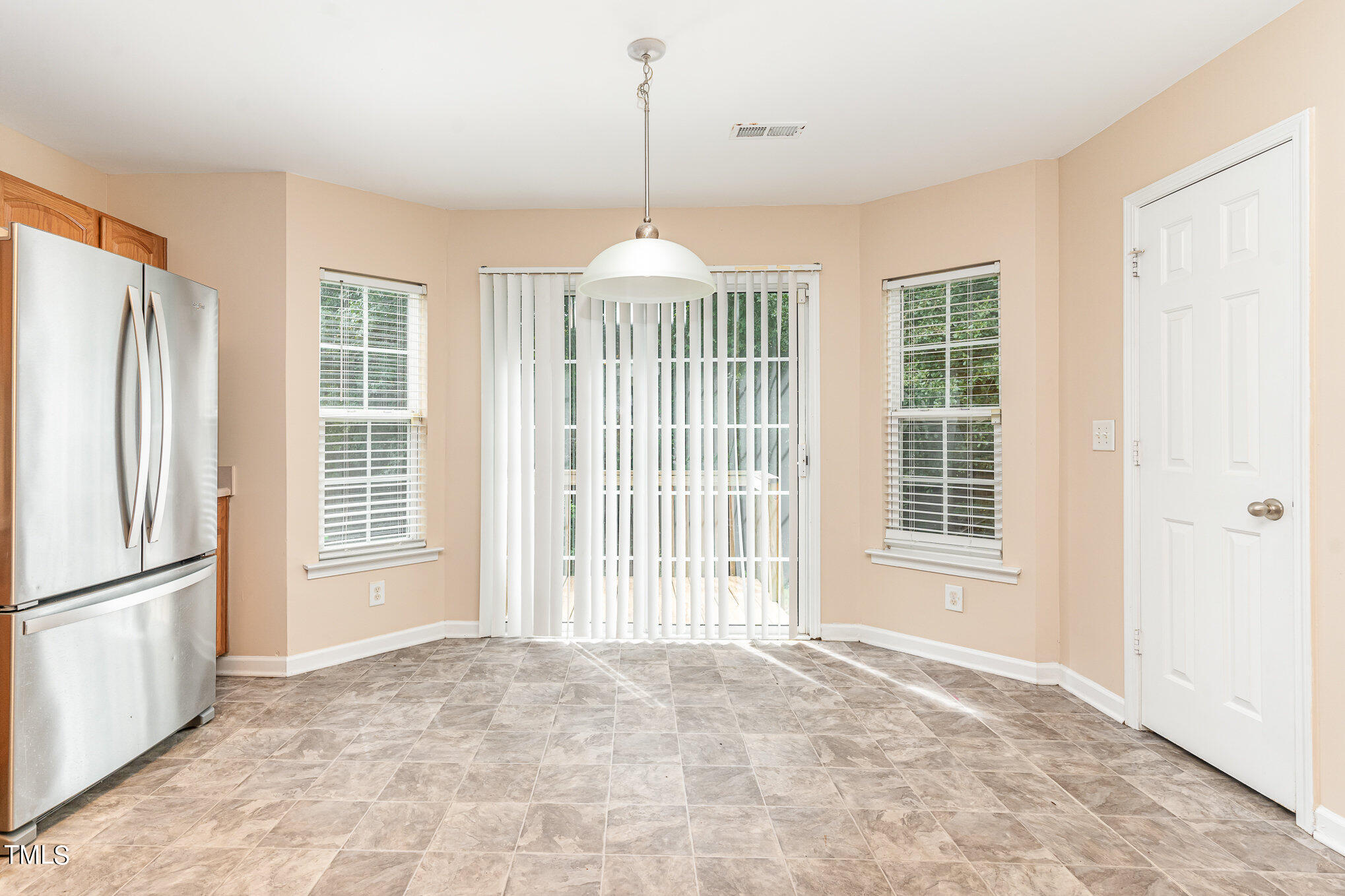 2537 Quarry Ridge Lane Property Photo 10