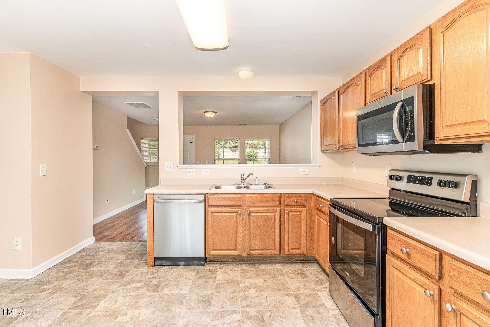 2537 Quarry Ridge Lane Property Photo 13