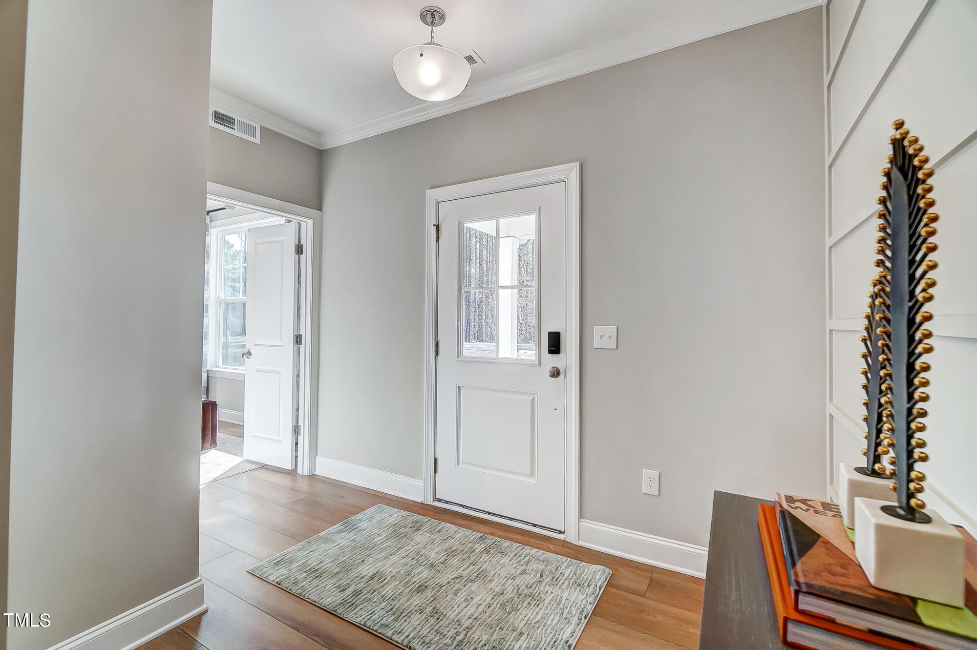 170 Aberdeen Property Photo 5