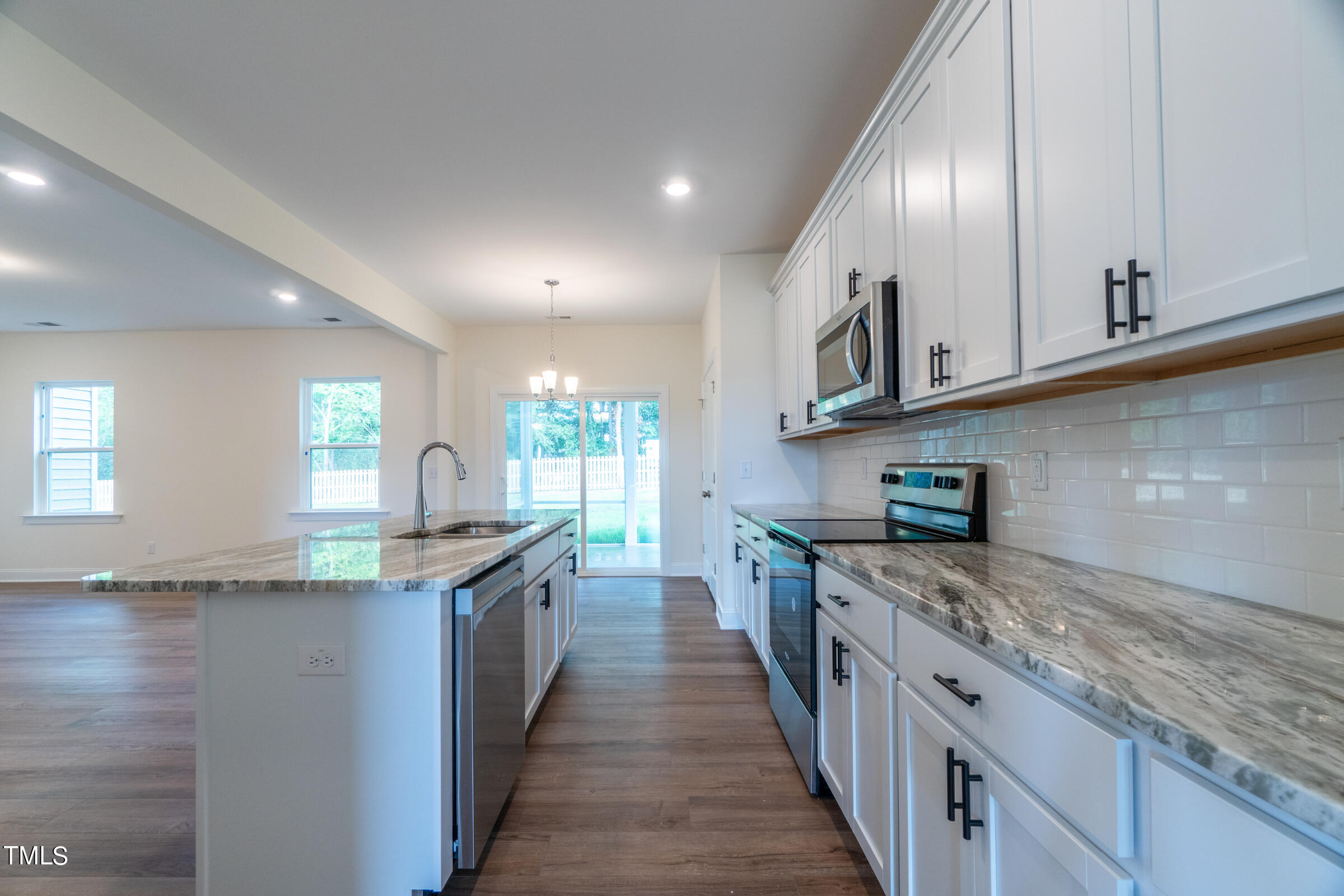 6104 Sunset Lake Road Property Photo 9