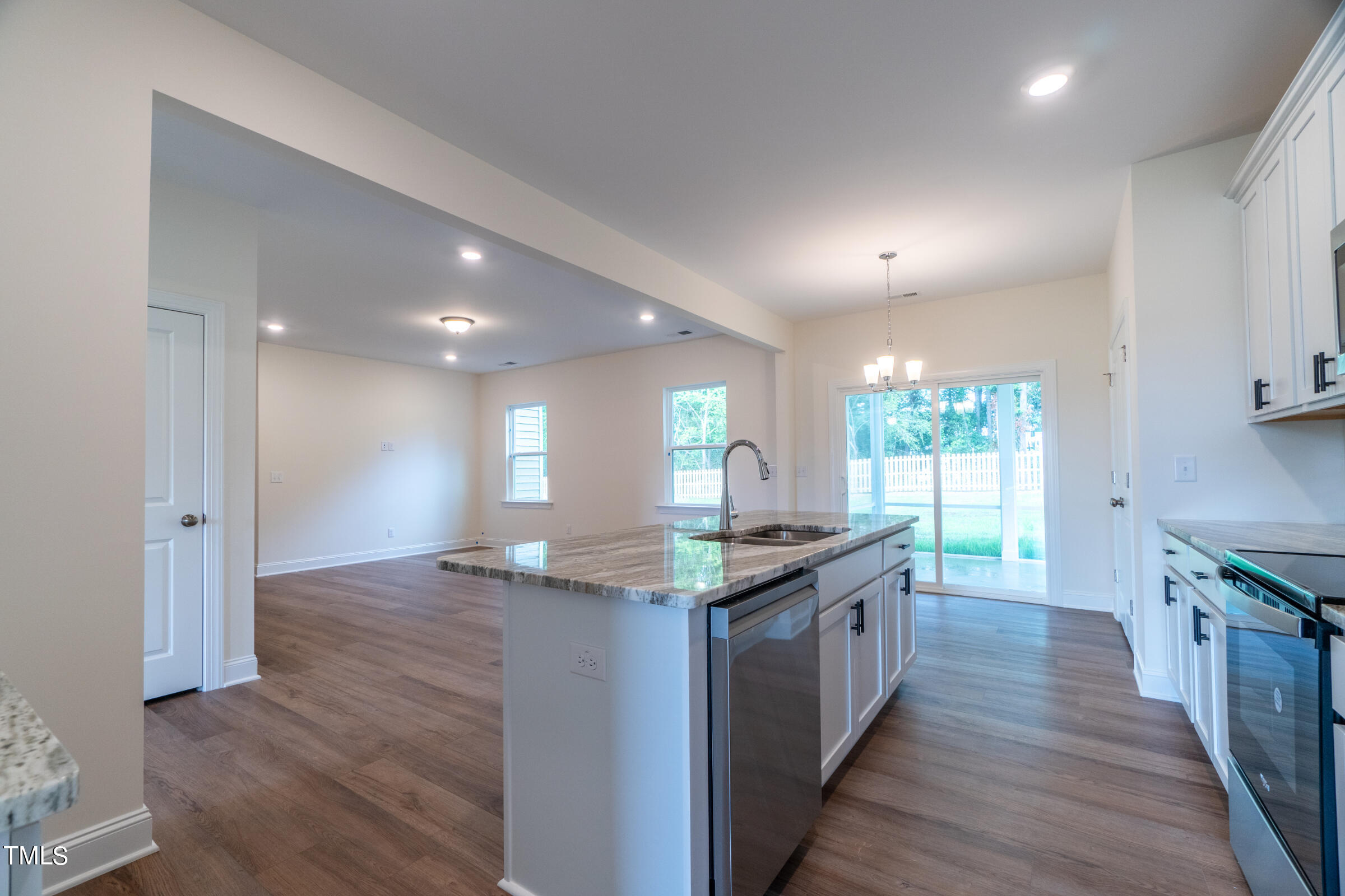 6104 Sunset Lake Road Property Photo 10