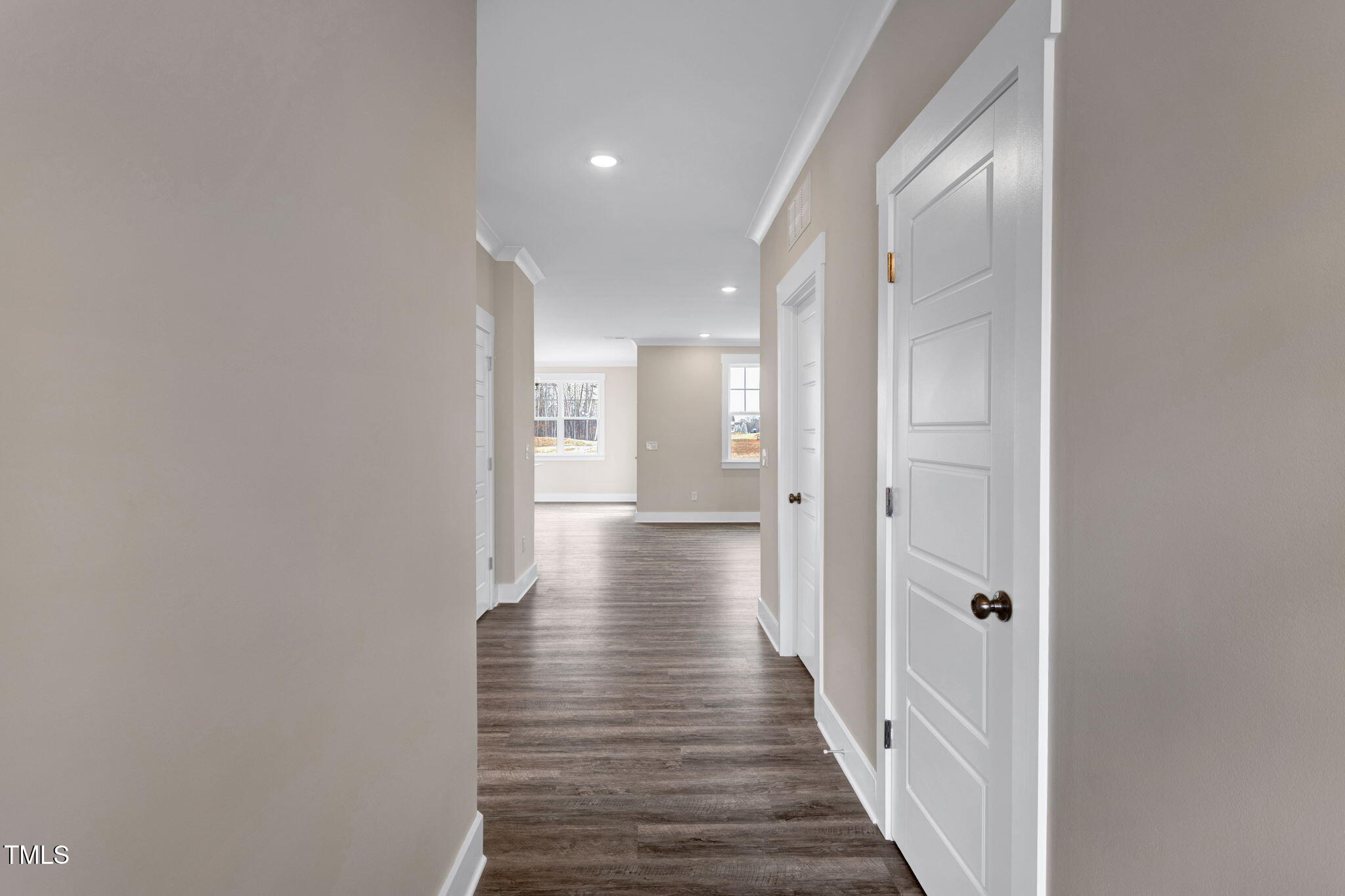 1125 Brookfield Drive Property Photo 3
