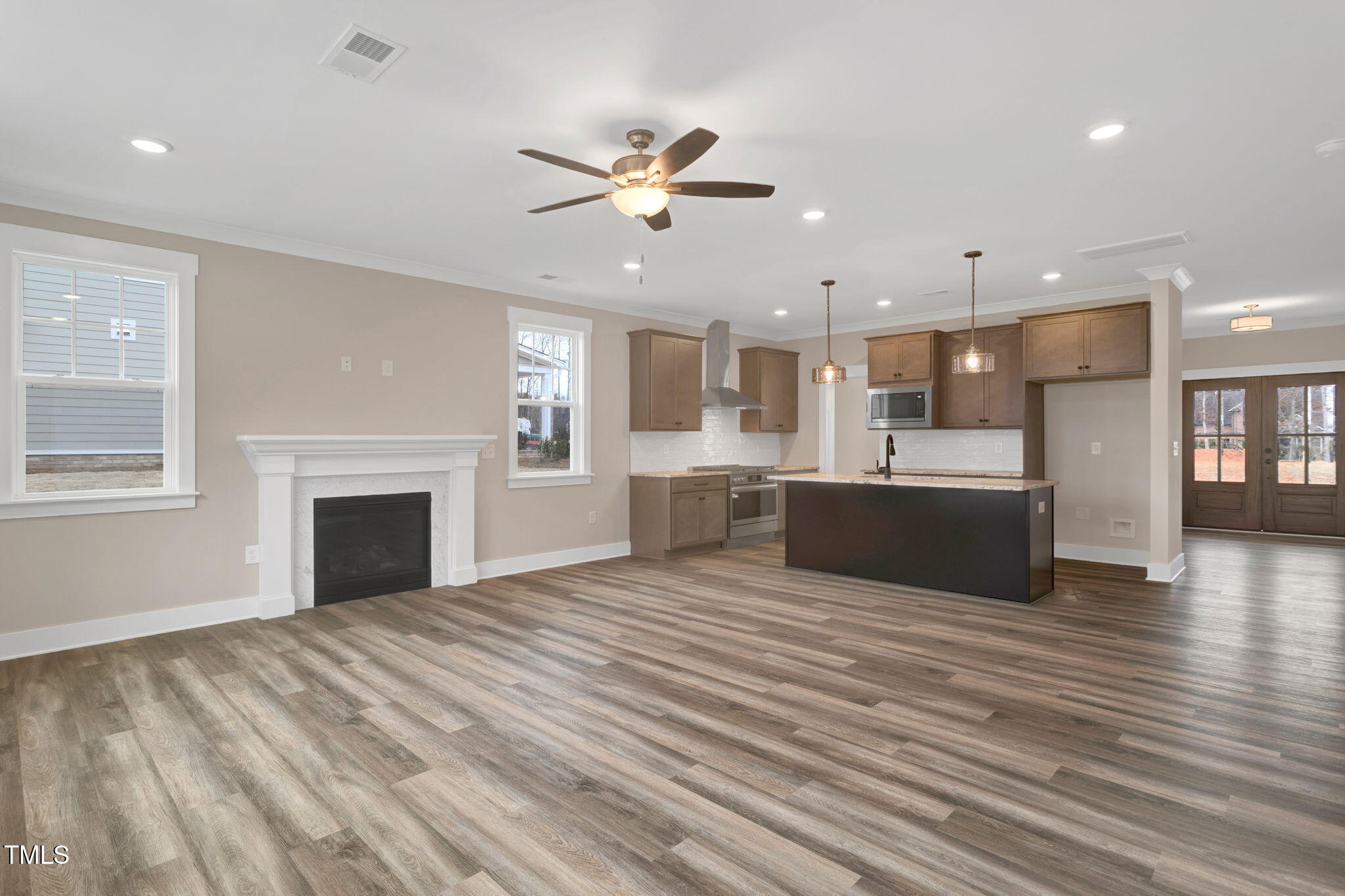 1129 Brookfield Drive Property Photo 9