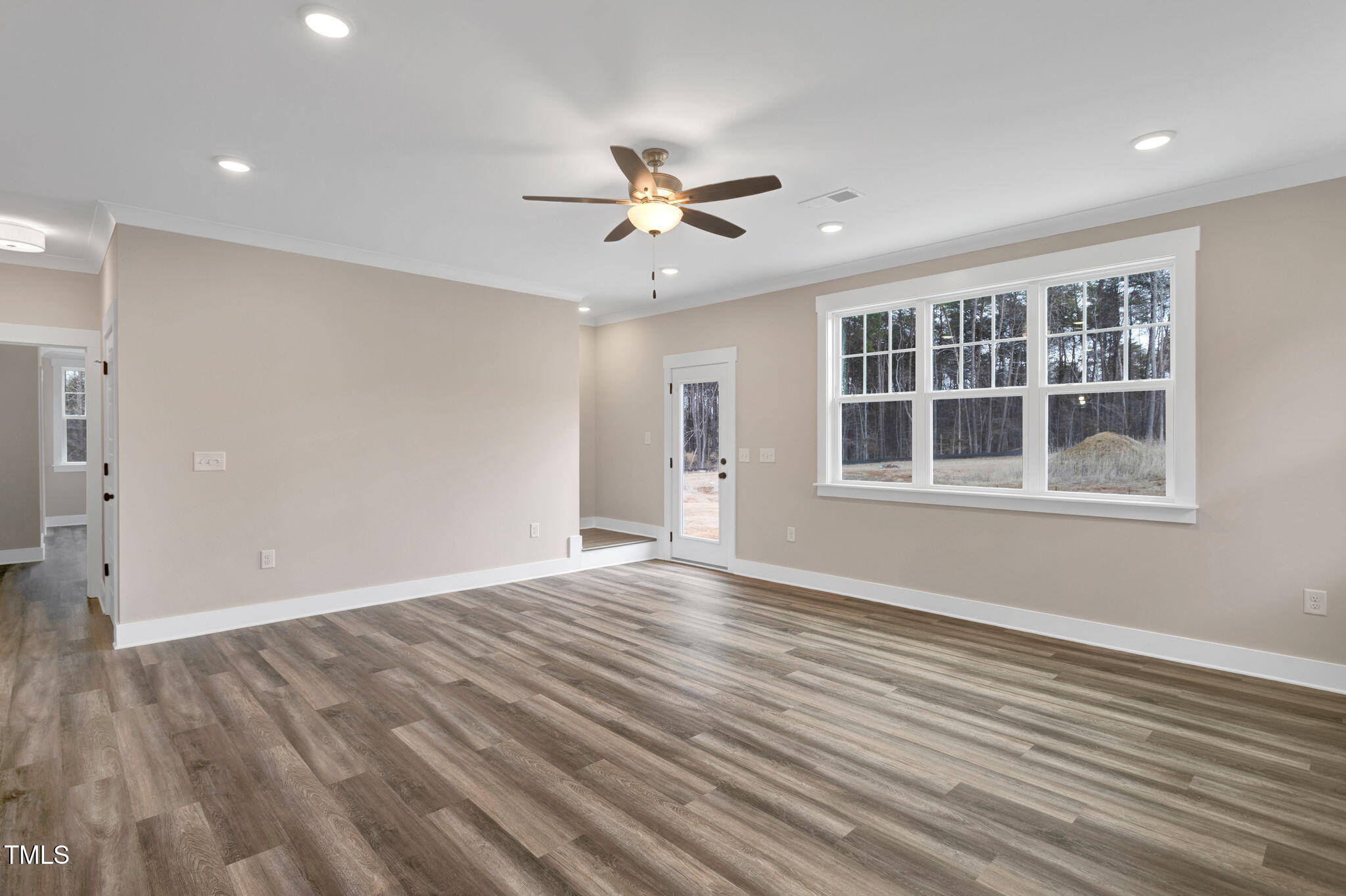 1129 Brookfield Drive Property Photo 11