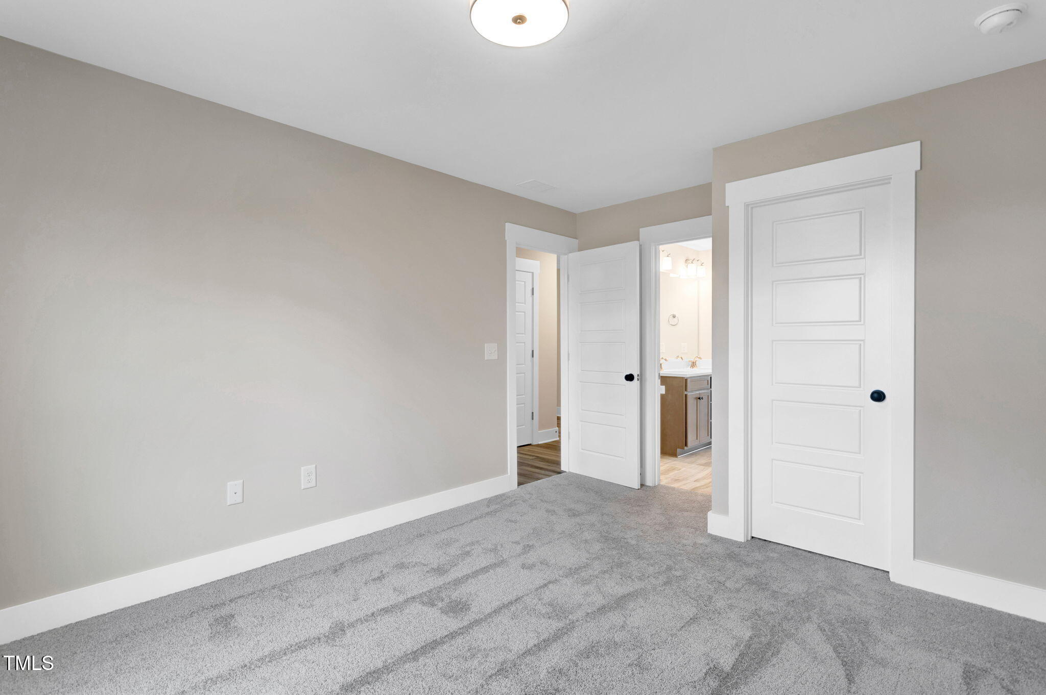 1129 Brookfield Drive Property Photo 32