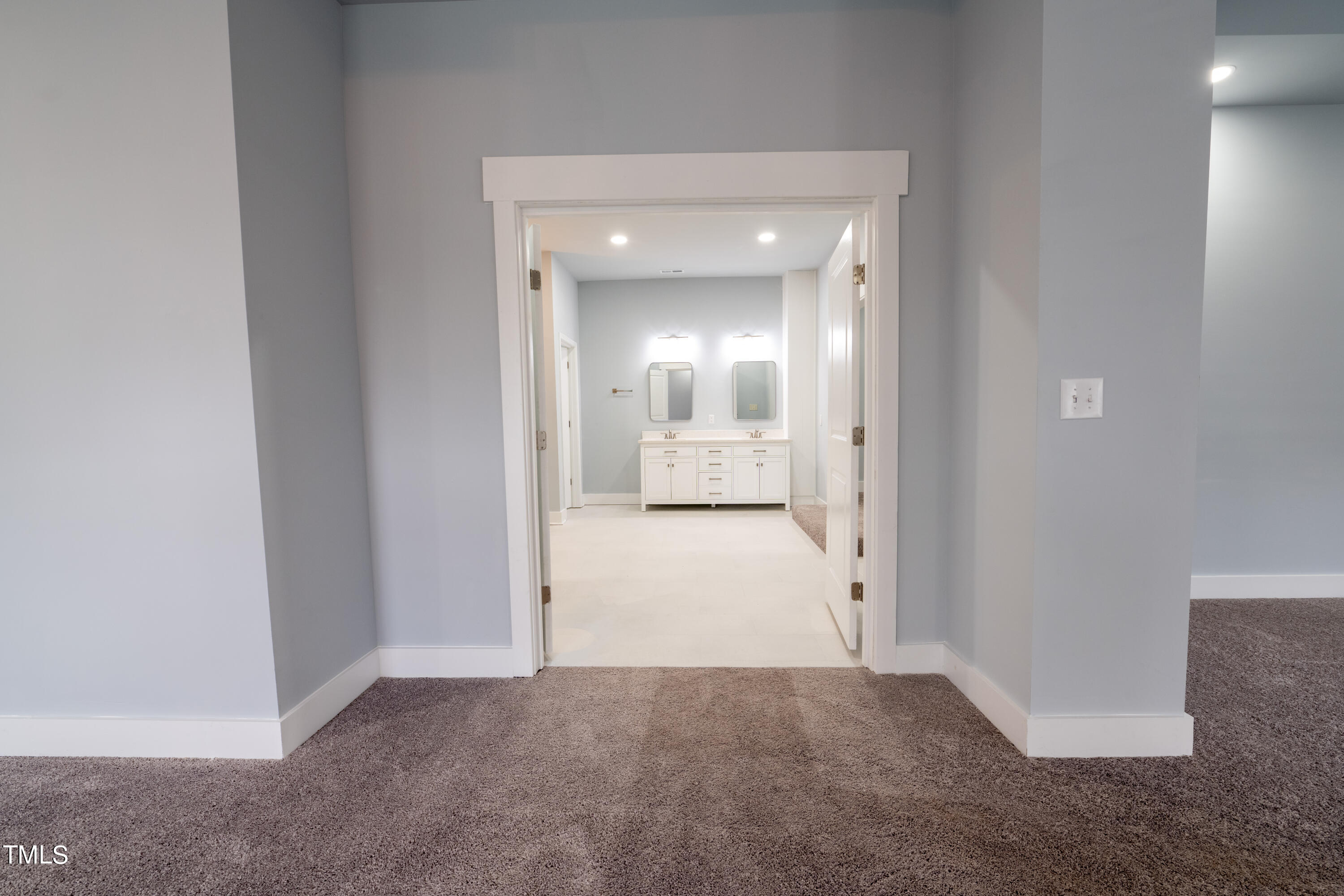 3095 Woodsdale Road Property Photo 14