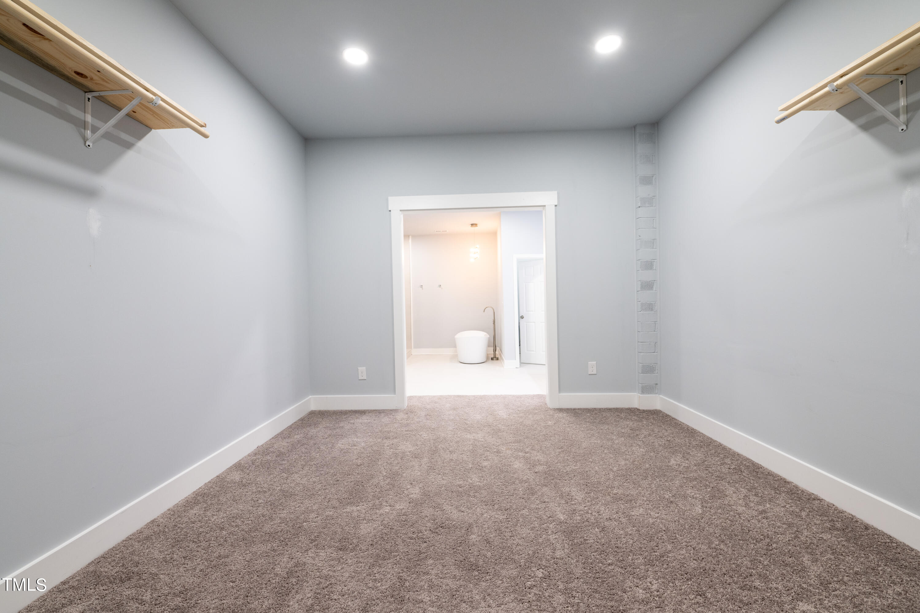 3095 Woodsdale Road Property Photo 18