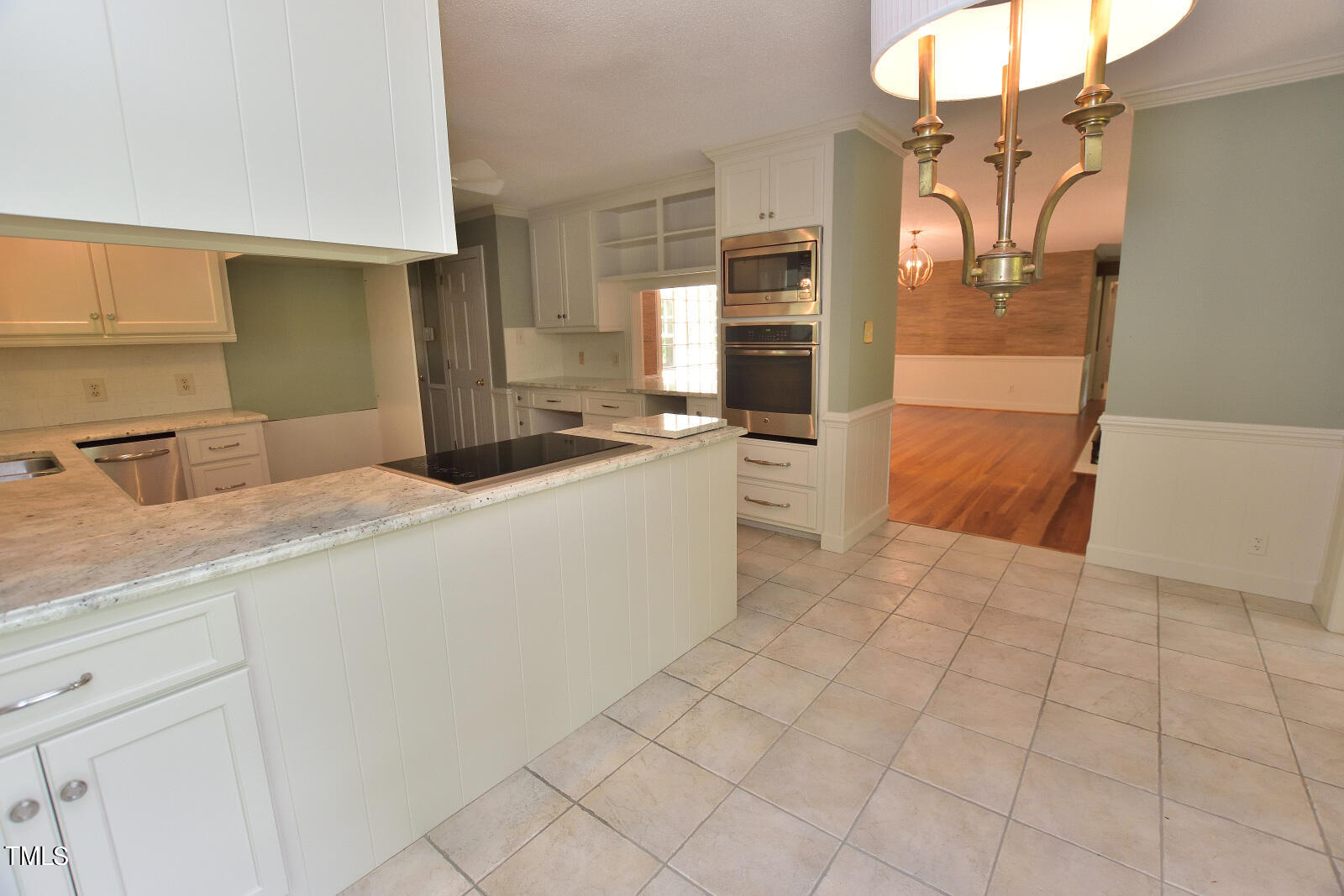 204 Candlewood Road Property Photo 27