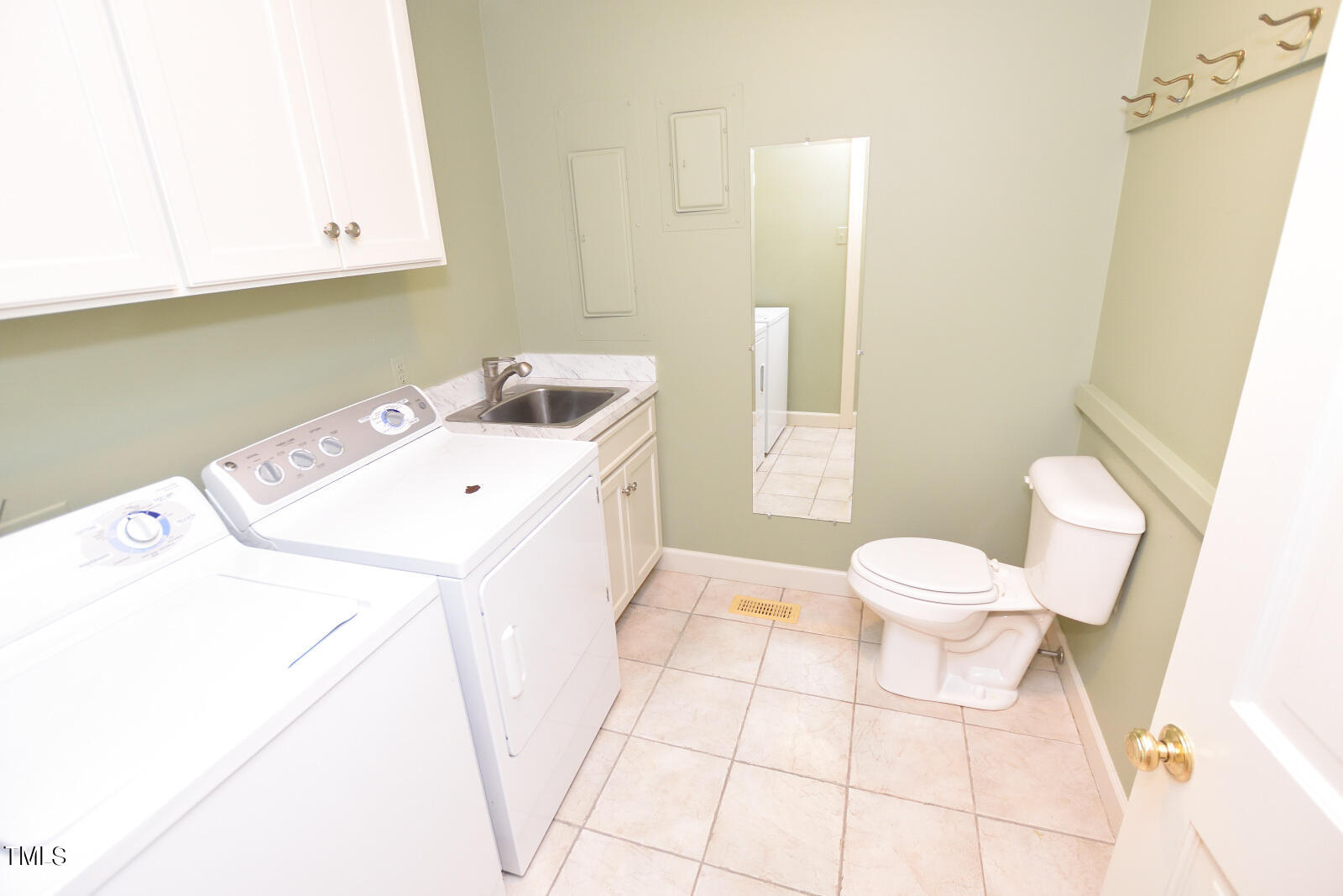 204 Candlewood Road Property Photo 31