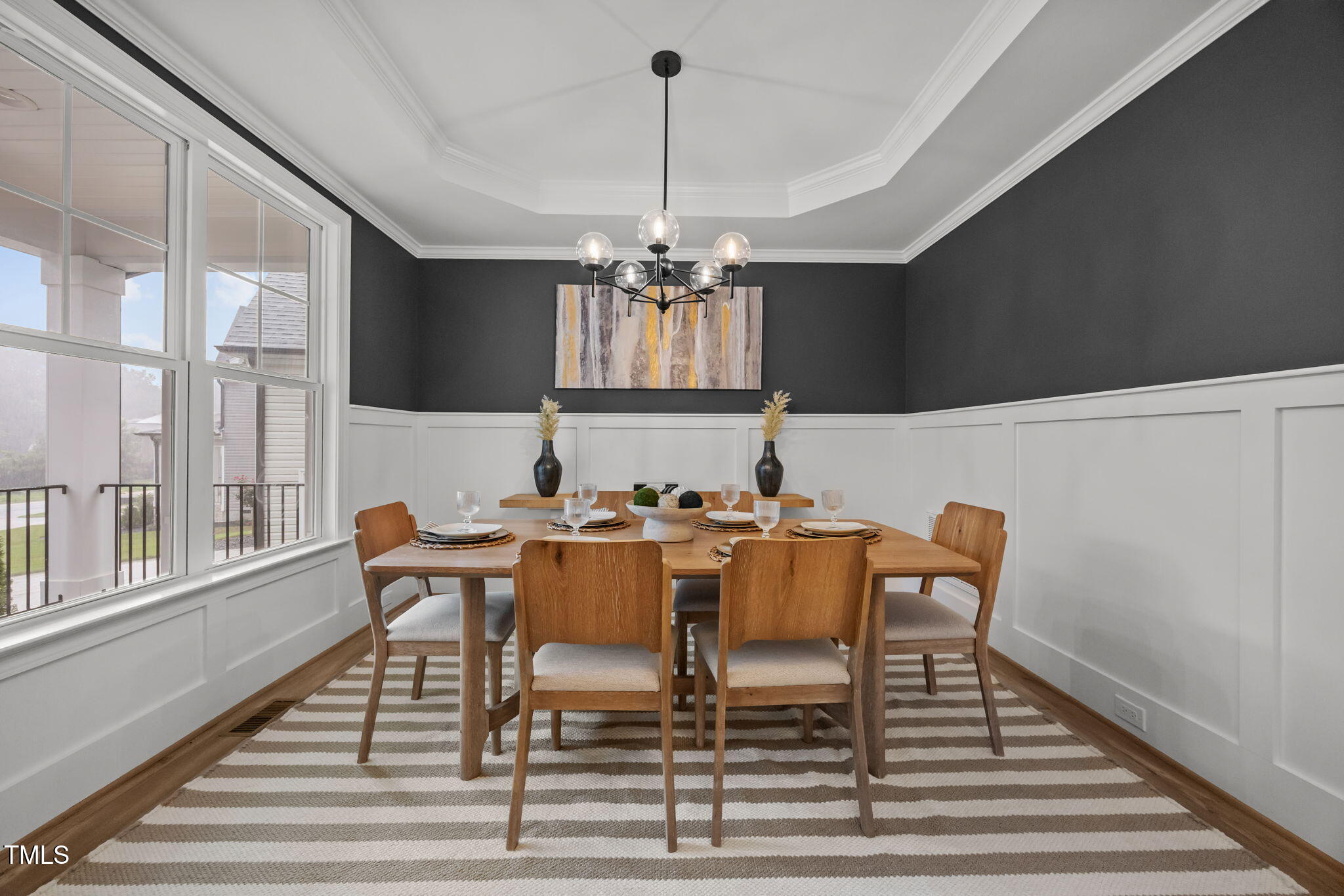 2621 Silver Gate Court Property Photo 2