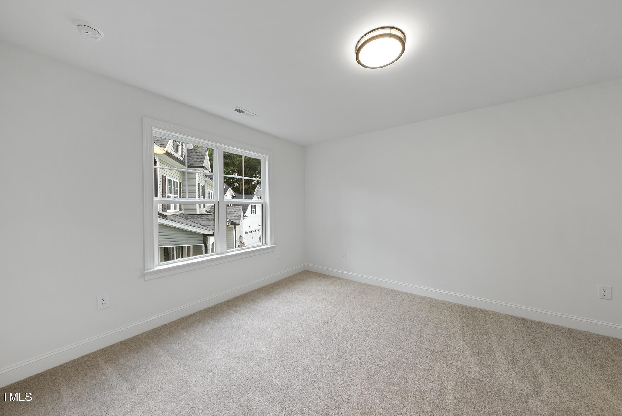 2621 Silver Gate Court Property Photo 23