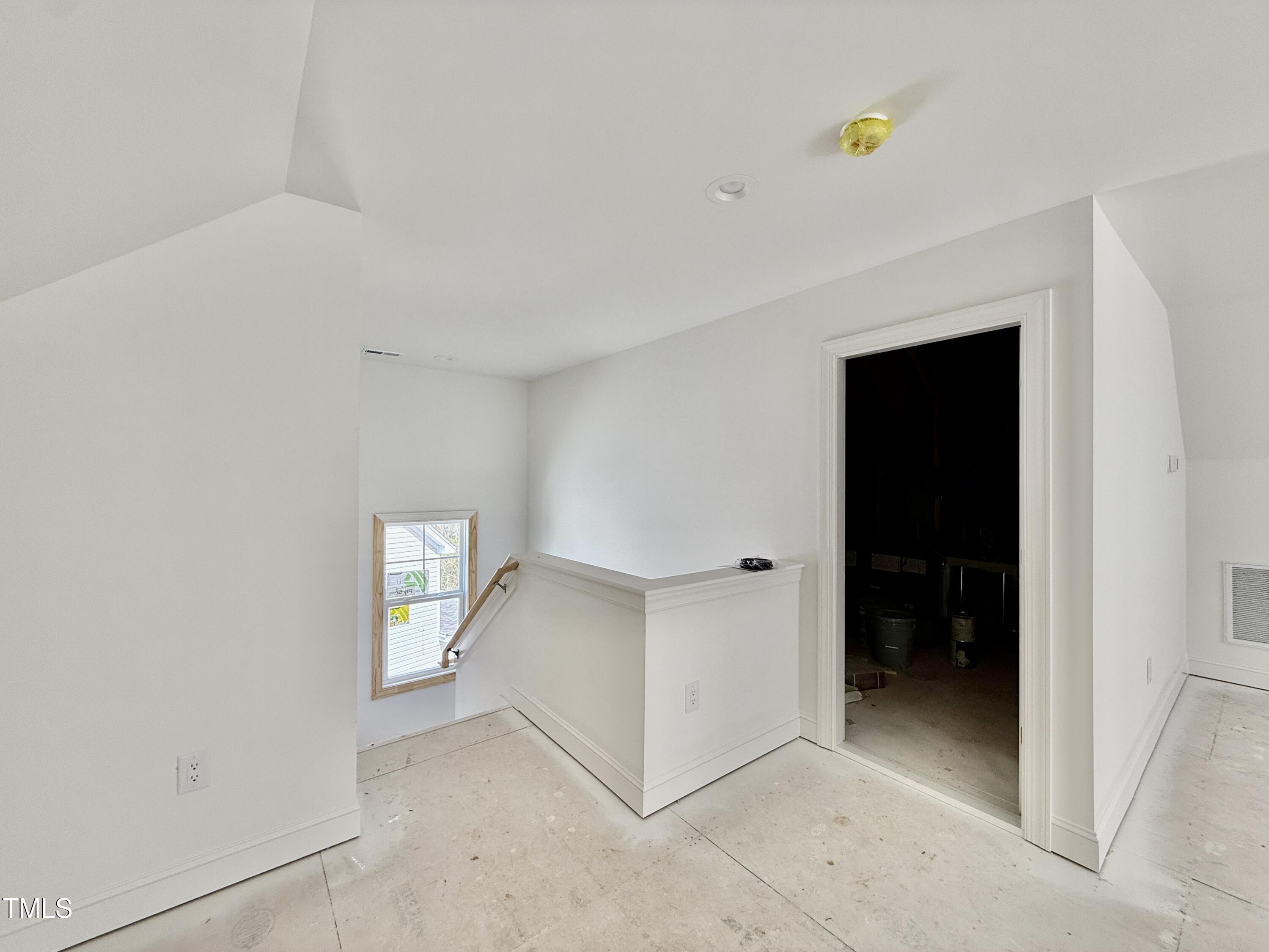 2621 Silver Gate Court Property Photo 26