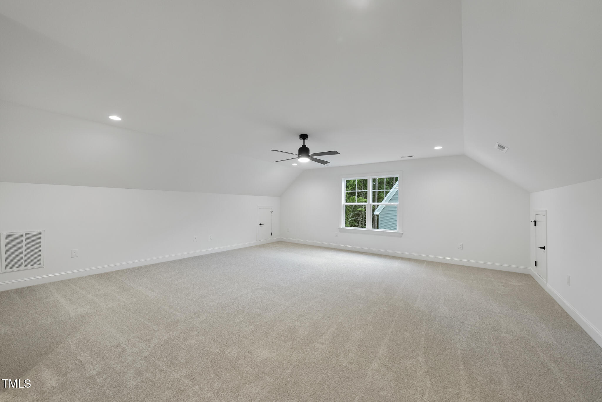 2621 Silver Gate Court Property Photo 28