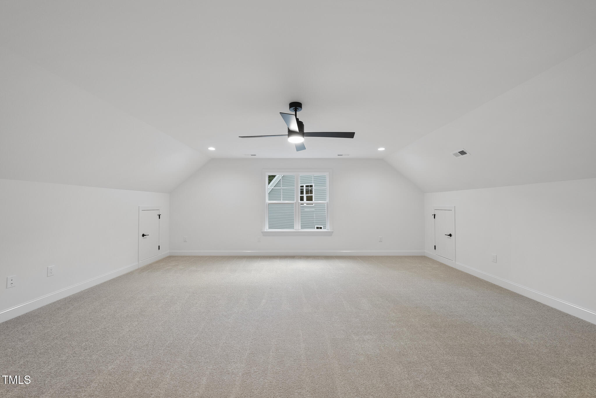 2621 Silver Gate Court Property Photo 29