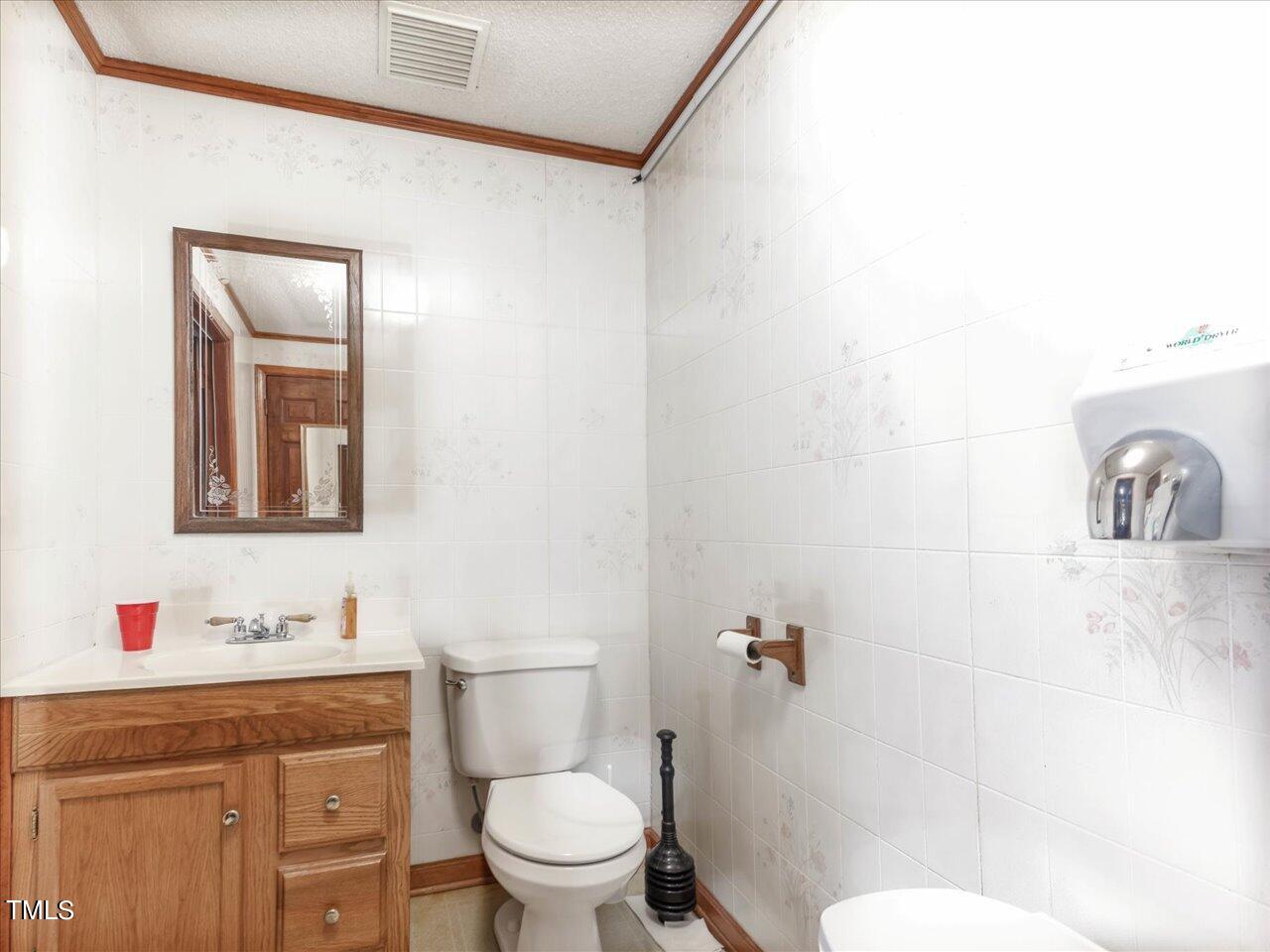 140 & 148 East Street Property Photo 56