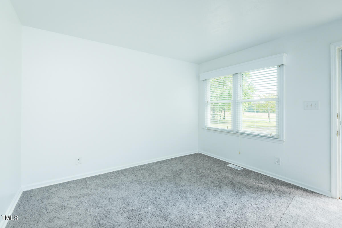 683 Baynes Road Property Photo 9