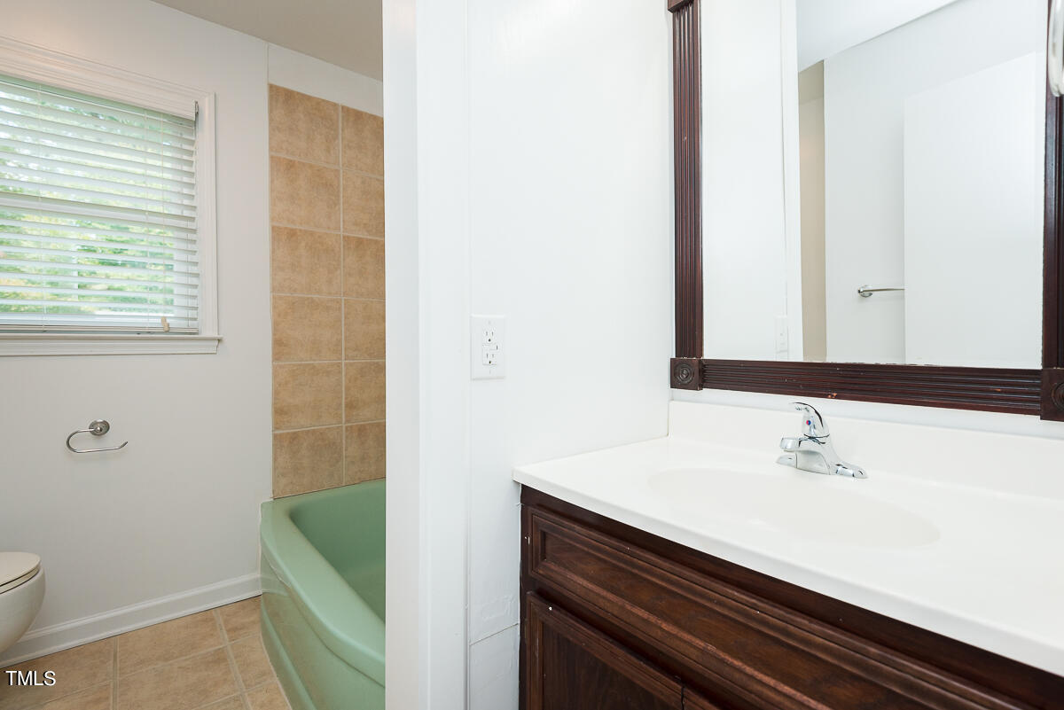 683 Baynes Road Property Photo 17