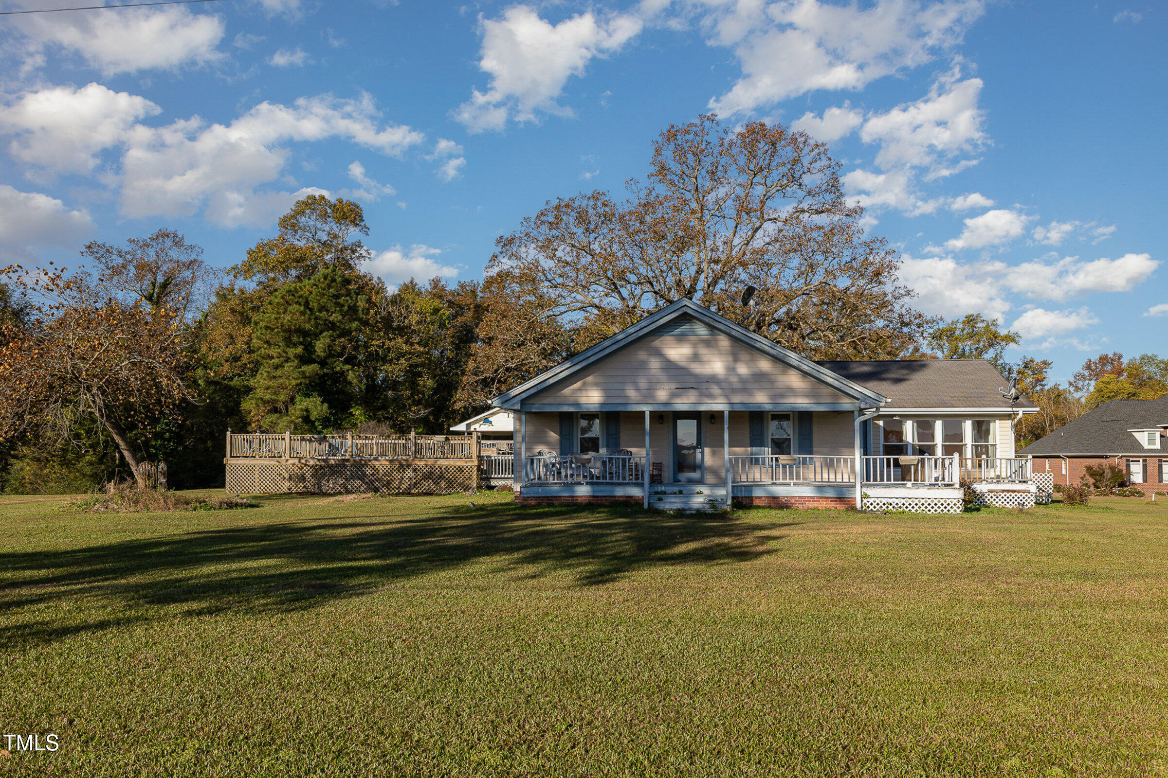 816 Luby Smith Road Property Photo