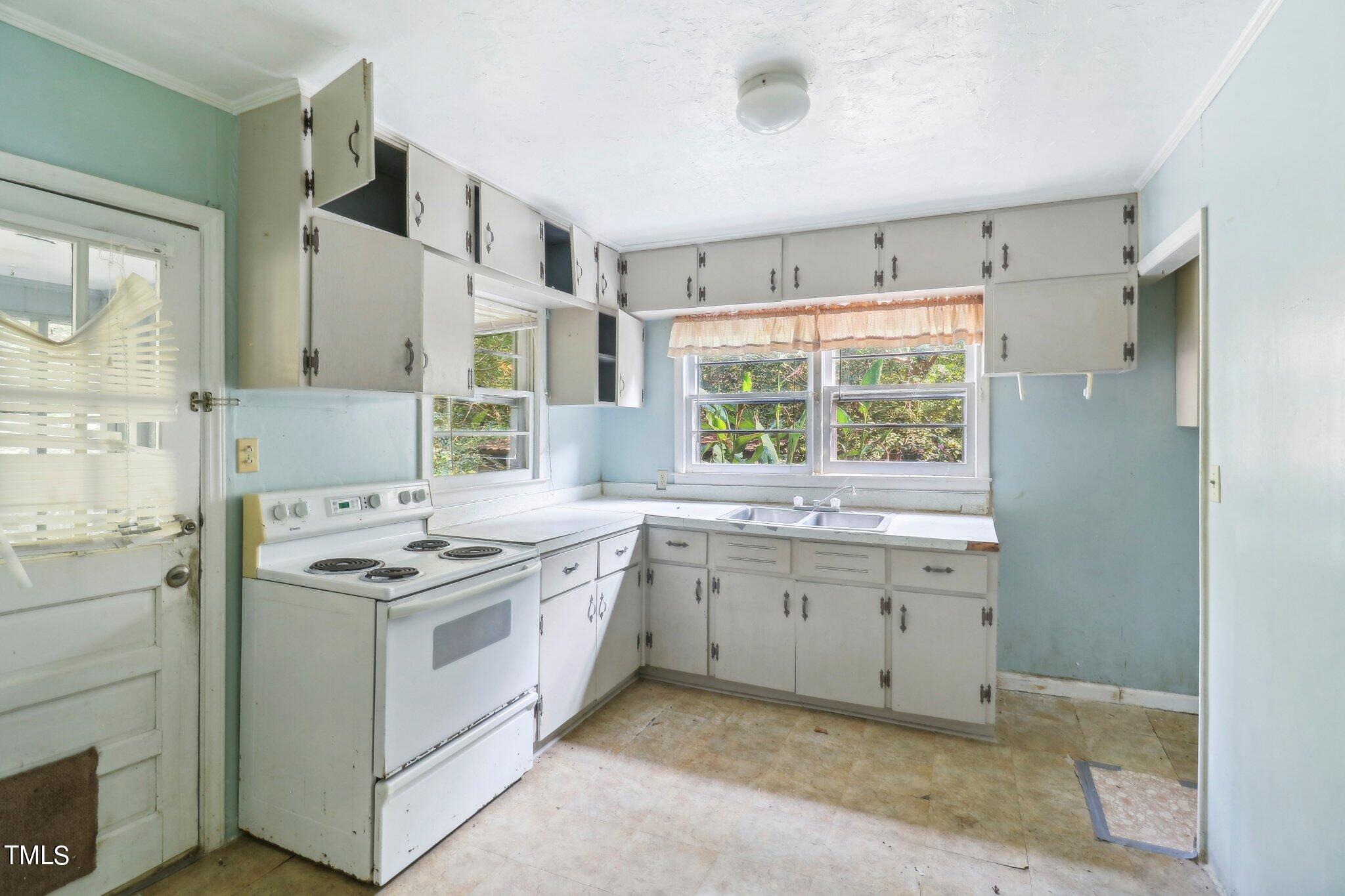 260 S Rocky River Road Property Photo 9