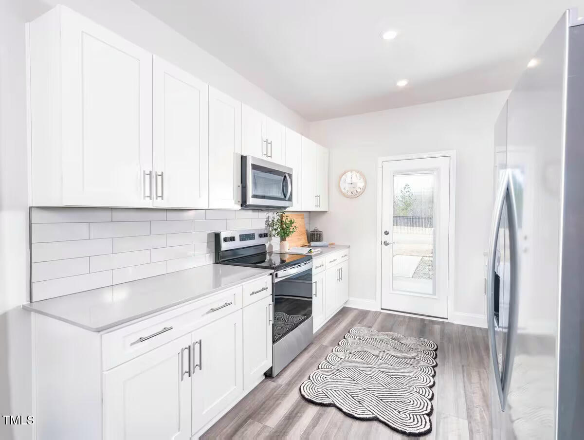 1103 Alfonso Lane # D2 Property Photo 6