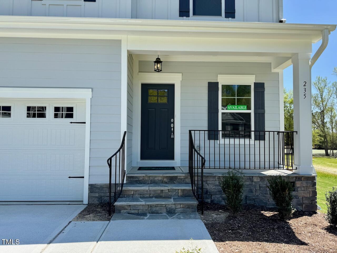235 Grand Griffon Way Property Photo 2