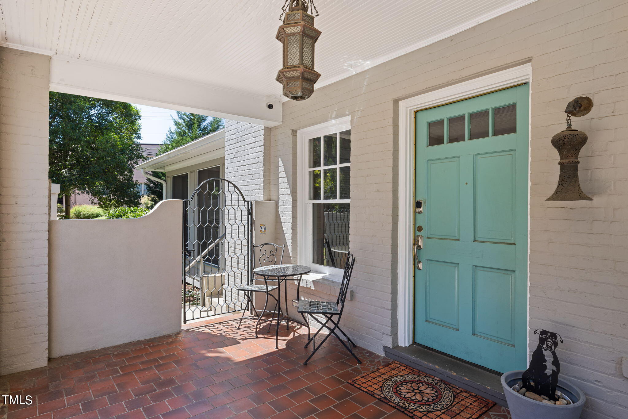1803 White Oak Road Property Photo 3