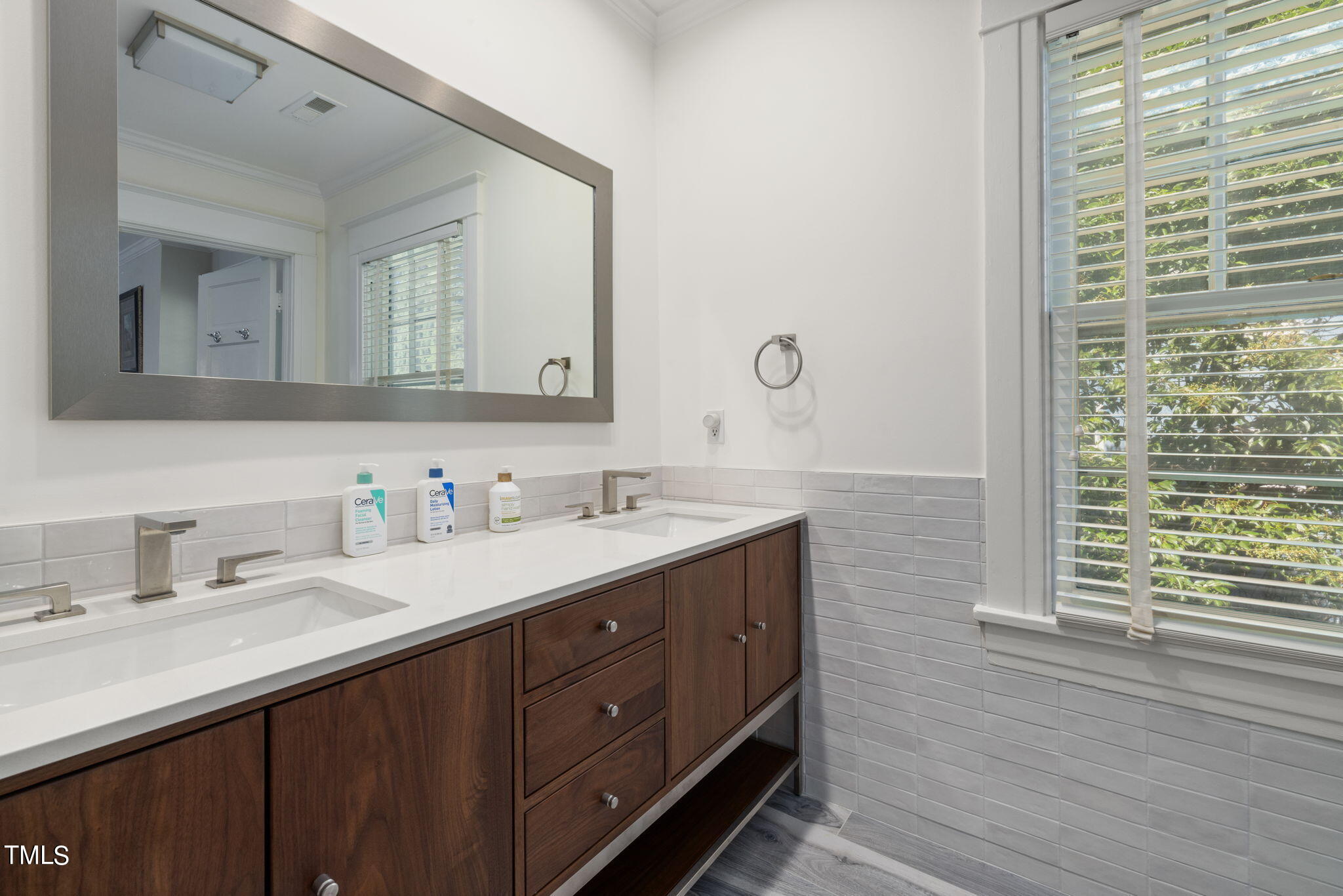 1803 White Oak Road Property Photo 18