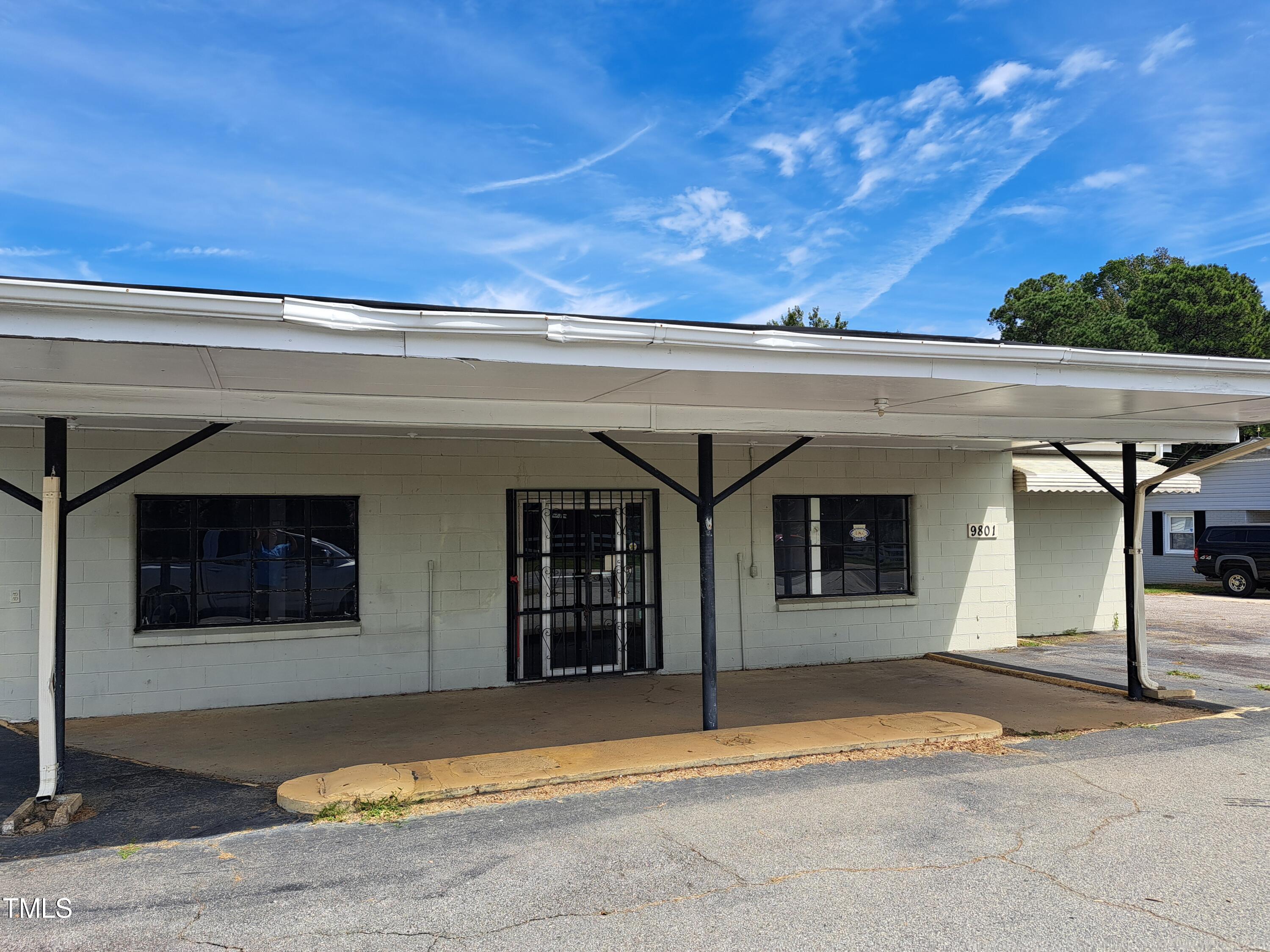 9801 Ten-ten Road Property Photo 1