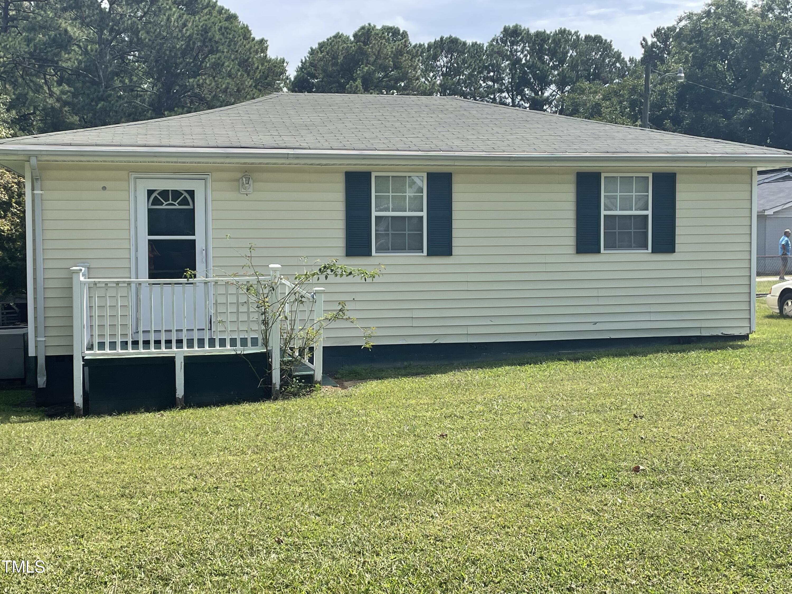 9801 Ten-ten Road Property Photo 9