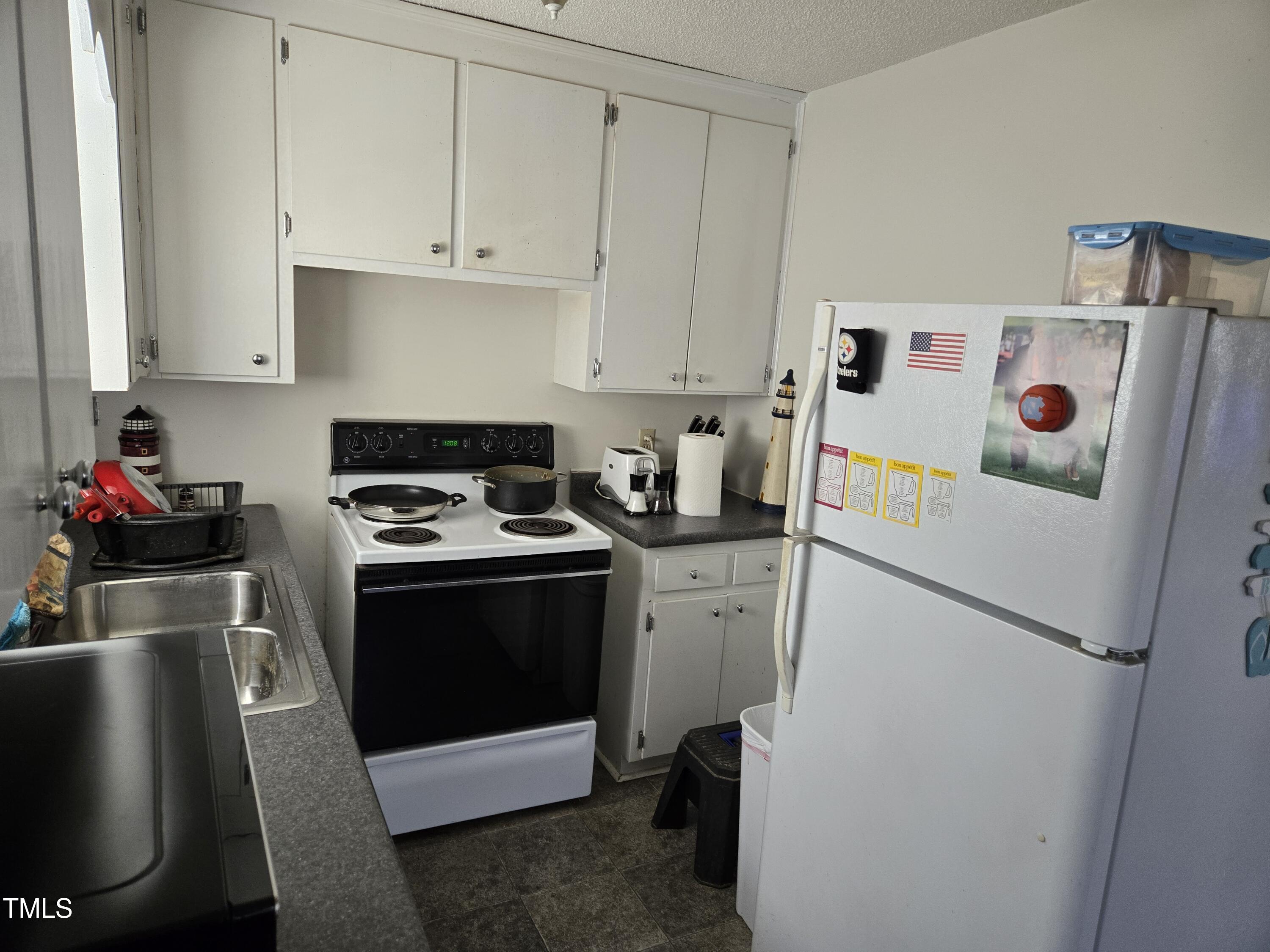 9801 Ten-ten Road Property Photo 13