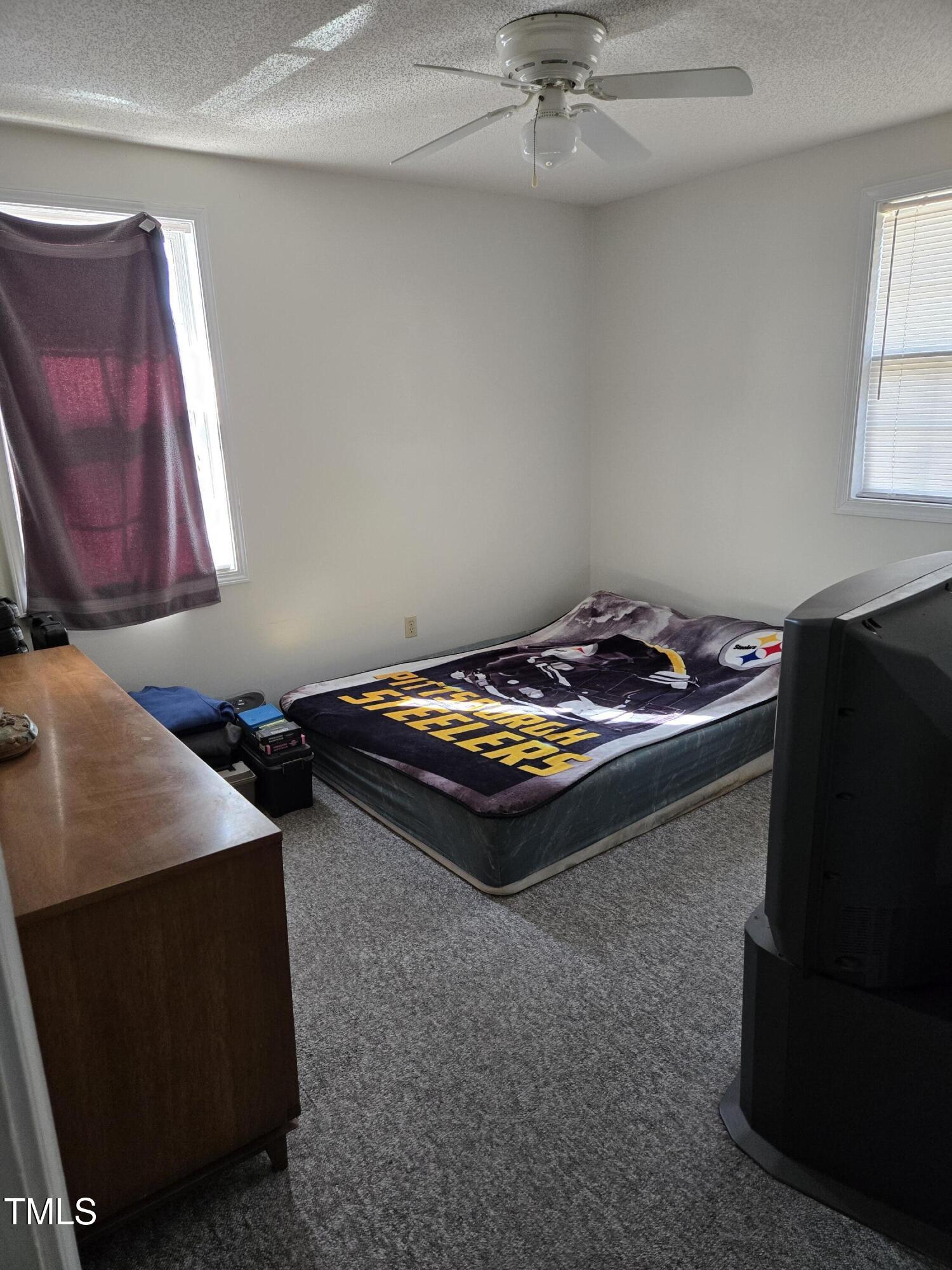 9801 Ten-ten Road Property Photo 14